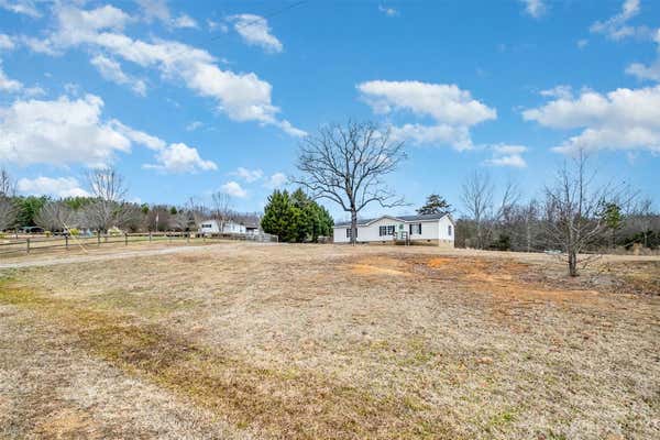 3559 NEW POTATO DR, KANNAPOLIS, NC 28083, photo 3 of 48