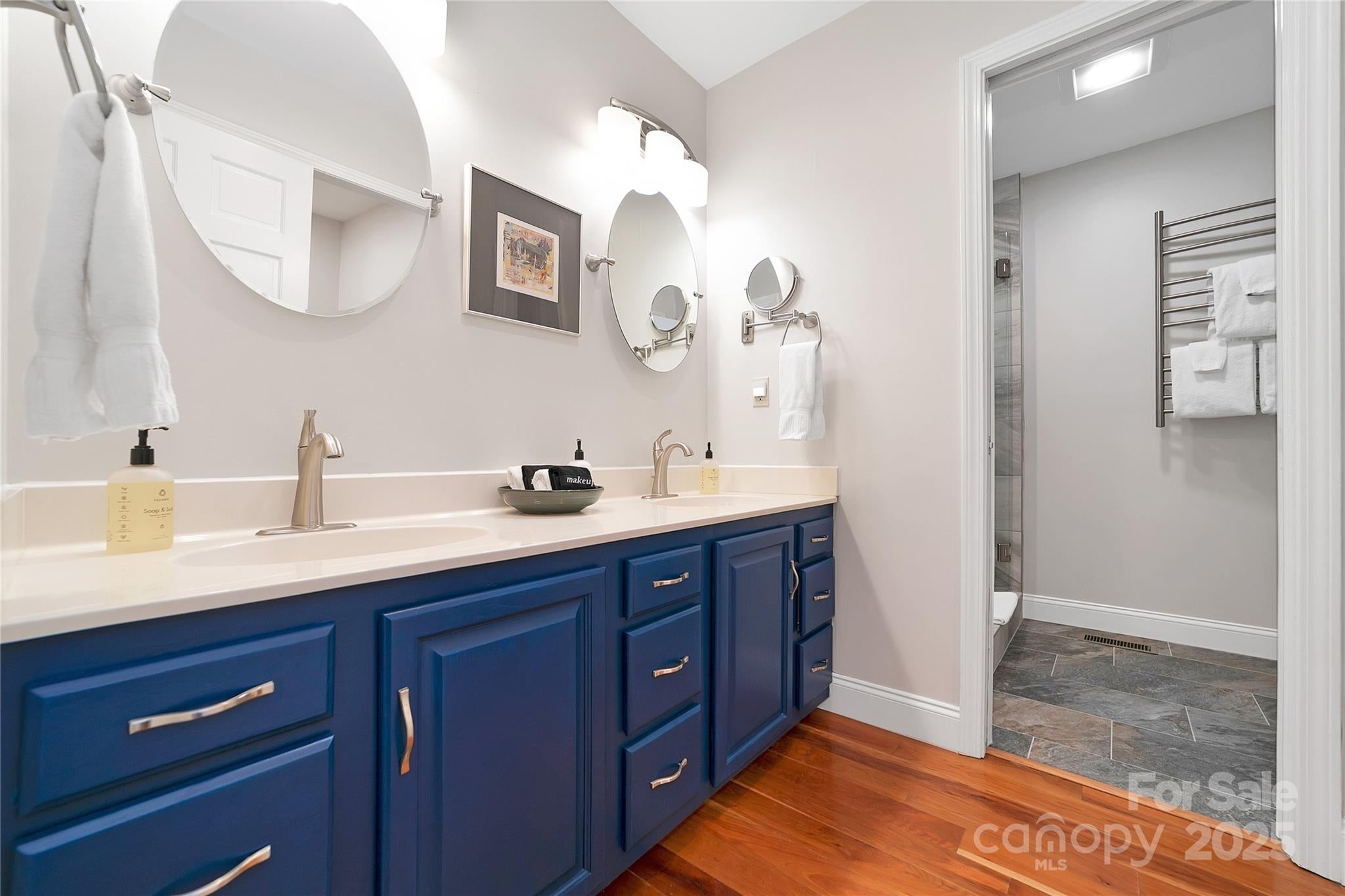 Brevard, North Carolina, 28712, United States, 4 Bedrooms Bedrooms, ,5 BathroomsBathrooms,Residential,Active,1953267