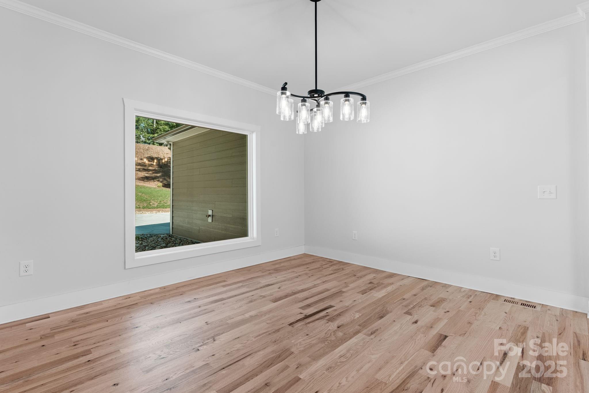 Connelly Springs, North Carolina, 28612, United States, 5 Bedrooms Bedrooms, ,5 BathroomsBathrooms,Residential,Active,1945070