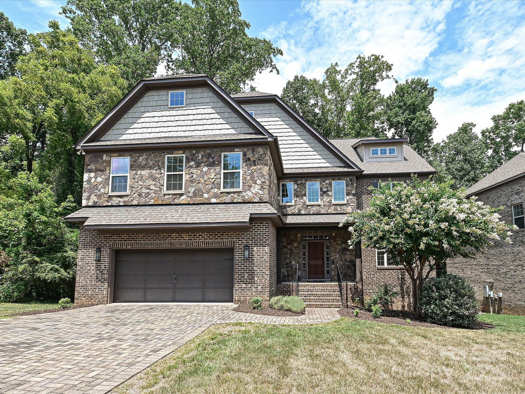 Charlotte, North Carolina, 28270, United States, 4 Bedrooms Bedrooms, ,4 BathroomsBathrooms,Residential,Active,1905086