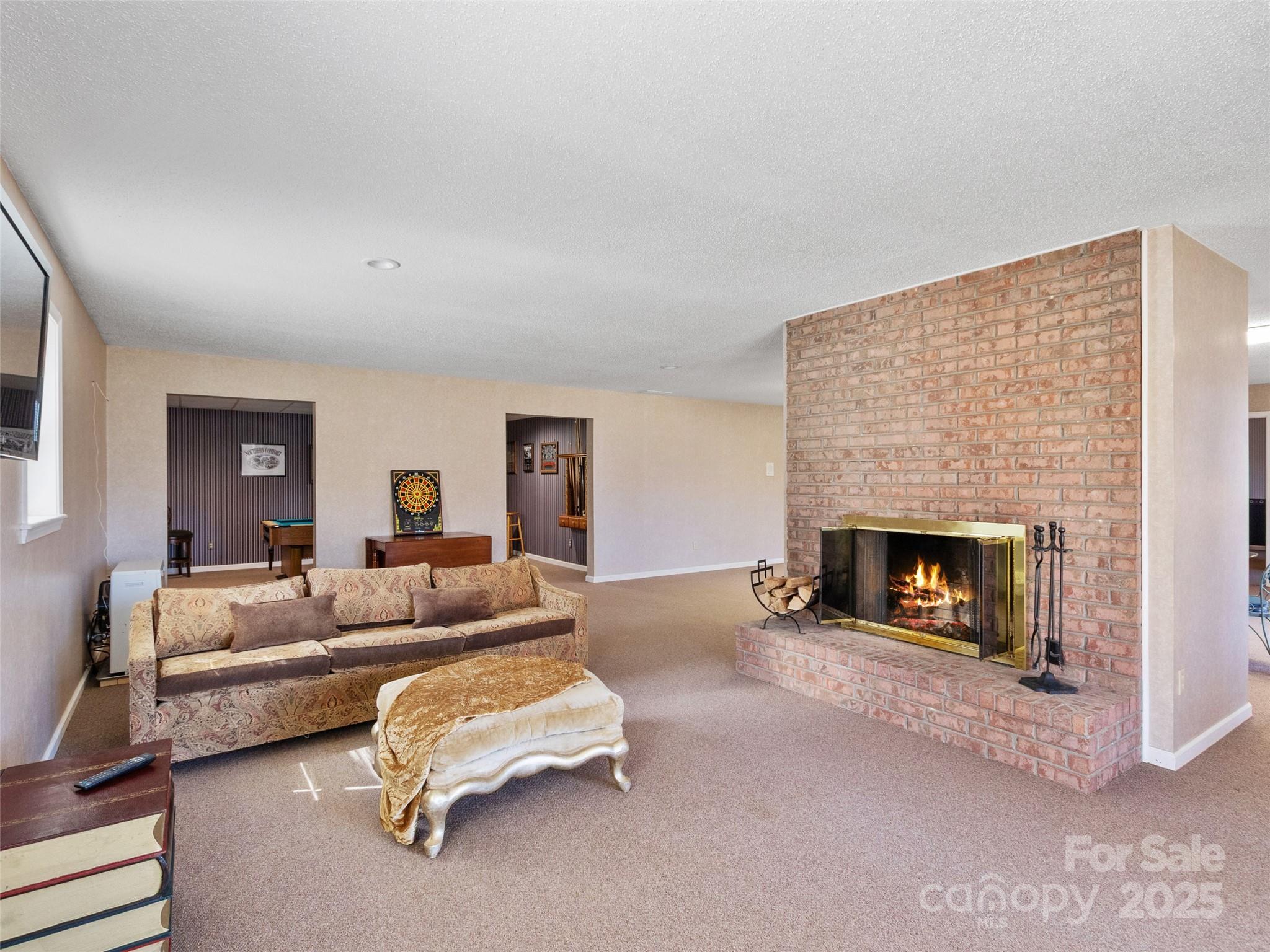 Barnardsville, North Carolina, 28709, United States, ,4 BathroomsBathrooms,Residential,Active,1770043