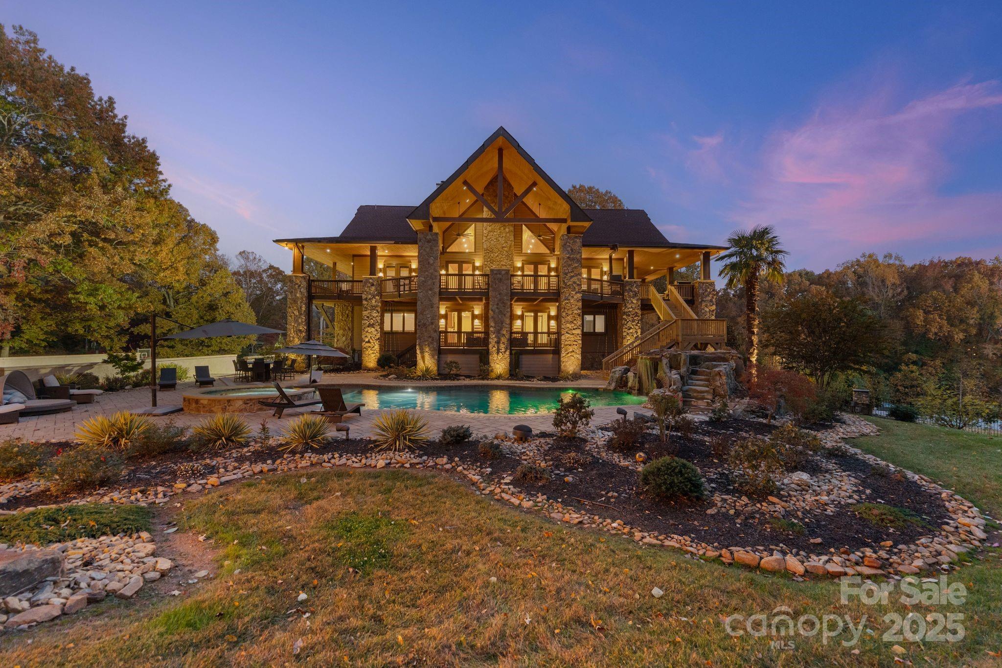 Catawba, North Carolina, 28609, United States, 4 Bedrooms Bedrooms, ,5 BathroomsBathrooms,Residential,Active,1993629