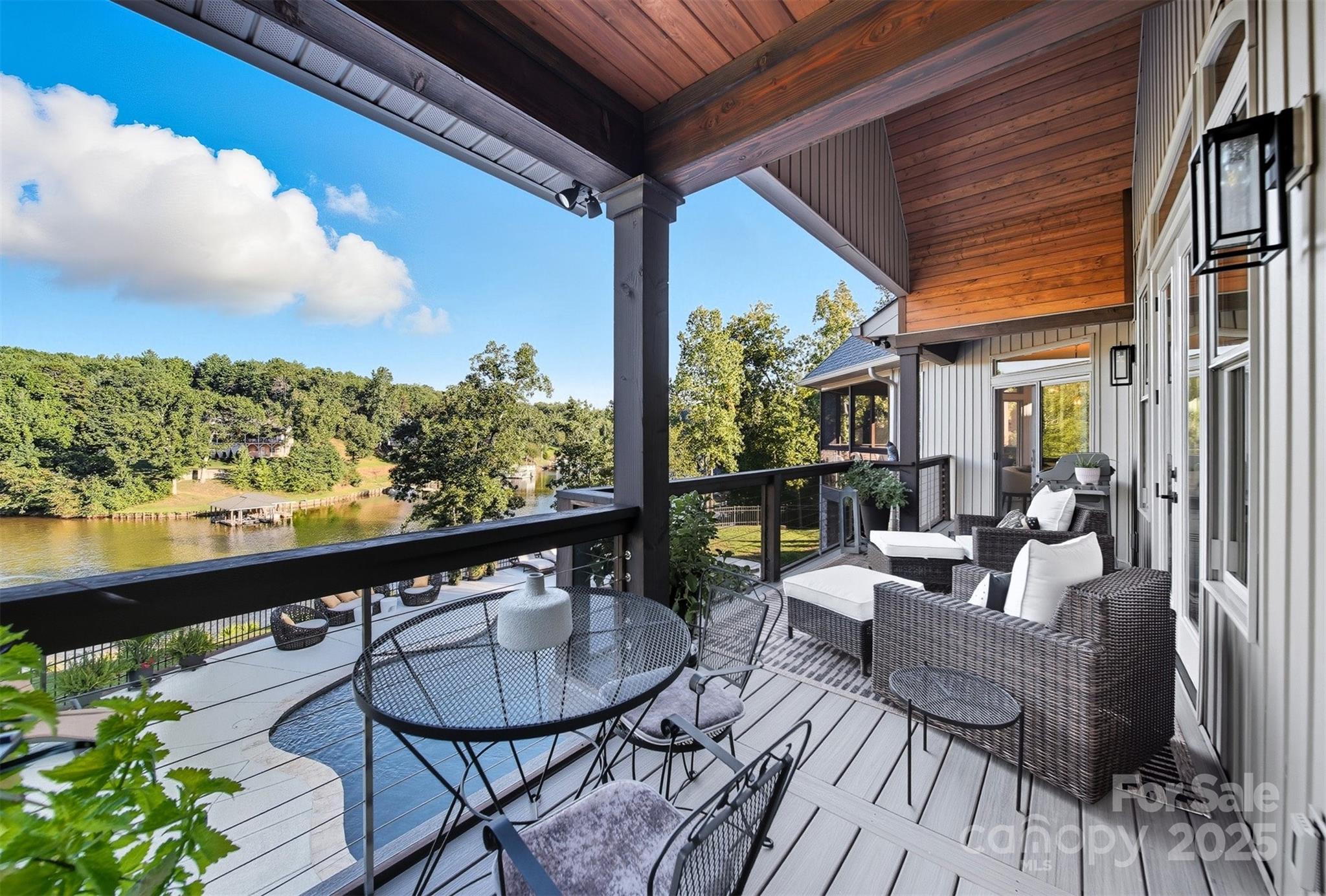 Hickory, North Carolina, 28601, United States, 3 Bedrooms Bedrooms, ,4 BathroomsBathrooms,Residential,Active,1942390