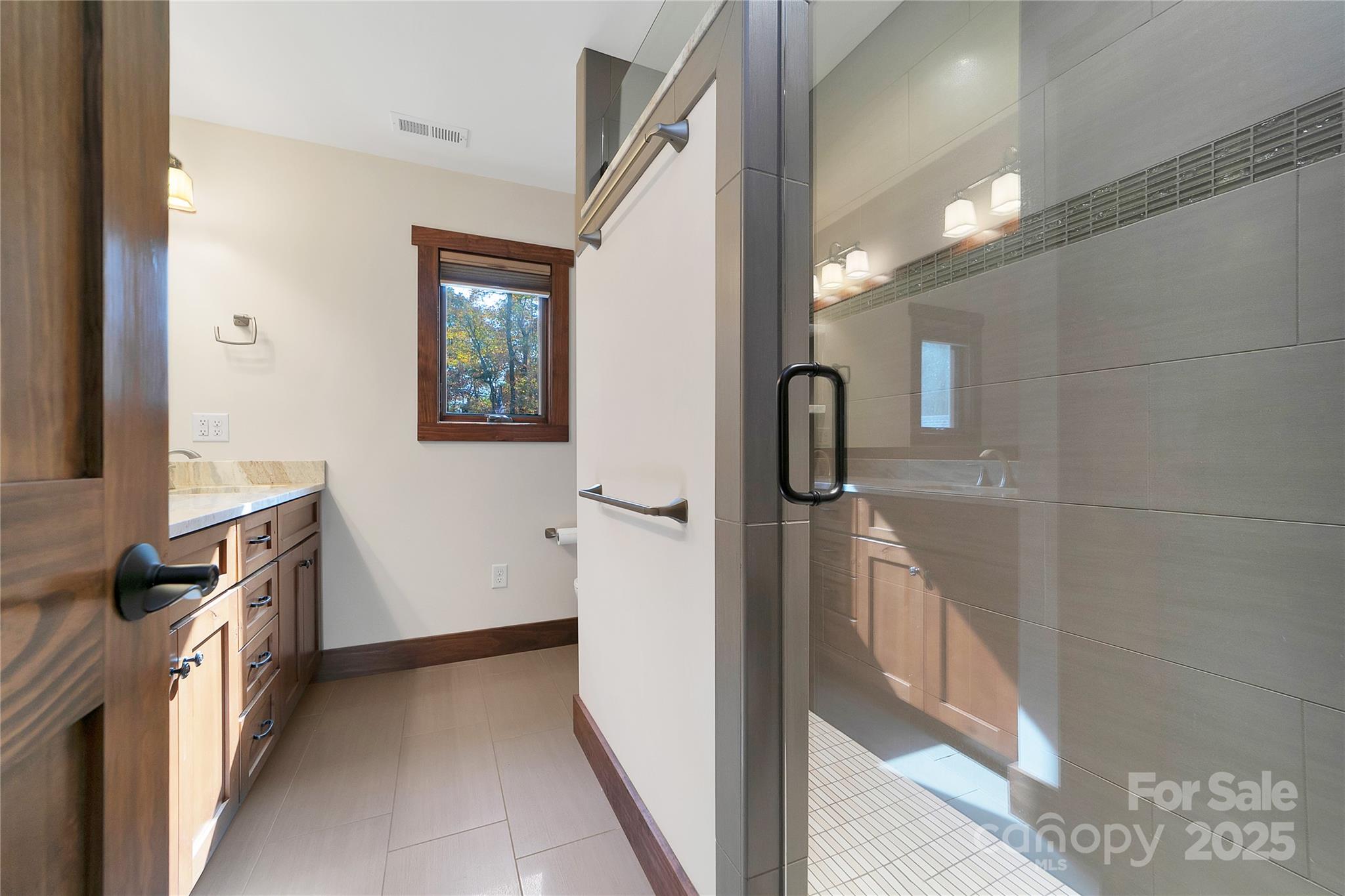 Rosman, North Carolina, 28772, United States, 5 Bedrooms Bedrooms, ,5 BathroomsBathrooms,Residential,Active,1969638