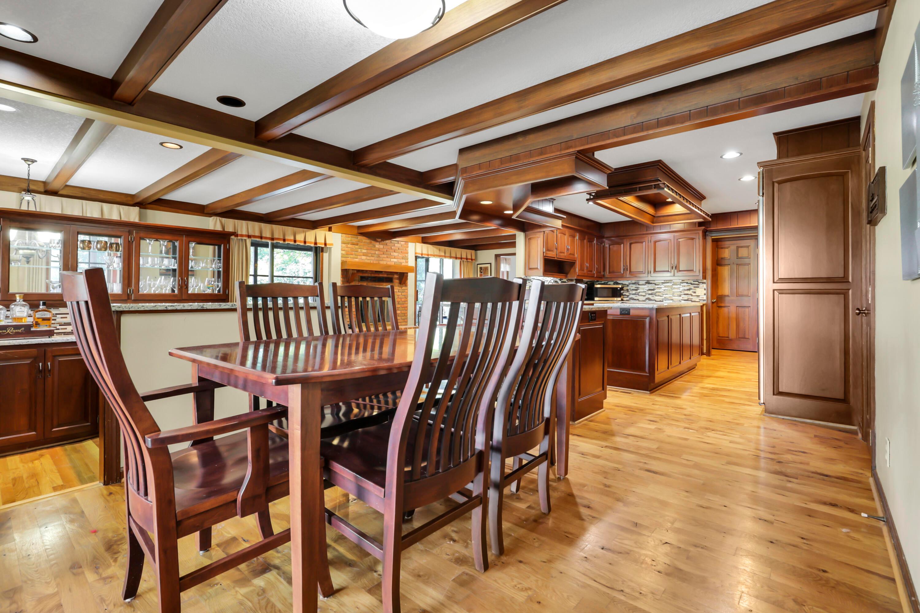 Newark, Ohio, 43055, United States, 5 Bedrooms Bedrooms, ,6 BathroomsBathrooms,Residential,Active,1909629