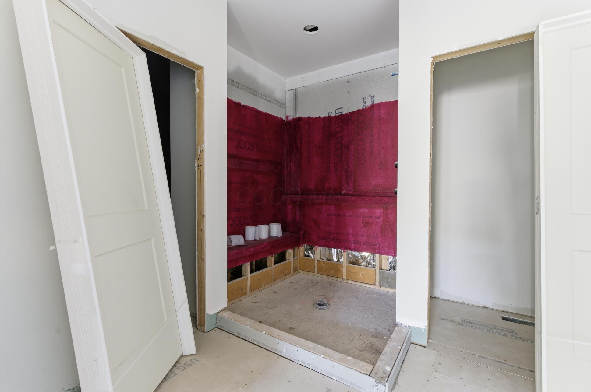 Lewis Center, Ohio, 43035, United States, 5 Bedrooms Bedrooms, ,4 BathroomsBathrooms,Residential,Active,1879996