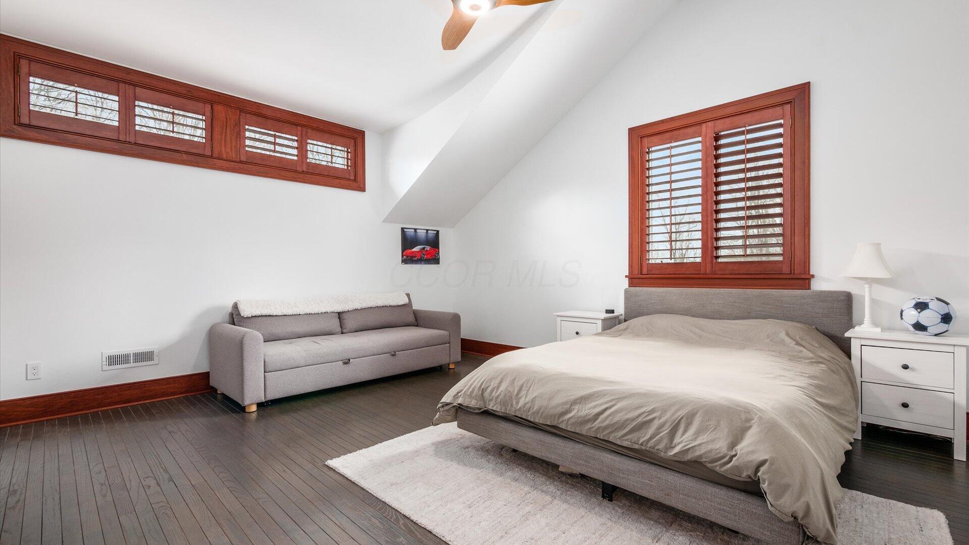 Granville, Ohio, 43023, United States, 4 Bedrooms Bedrooms, ,5 BathroomsBathrooms,Residential,Active,2015467