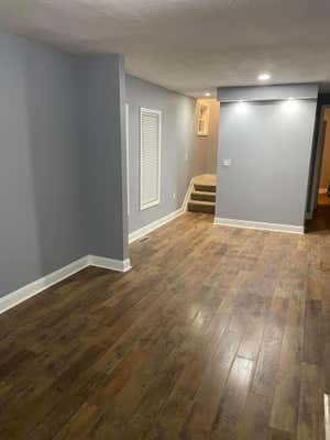 Listing photo #4