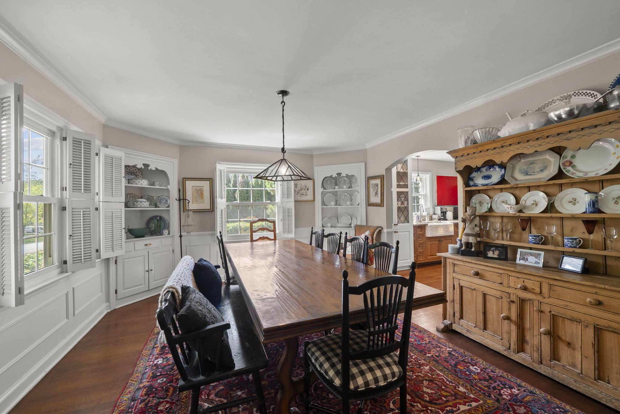 Columbus, Ohio, 43221, United States, 4 Bedrooms Bedrooms, ,5 BathroomsBathrooms,Residential,Active,1953422