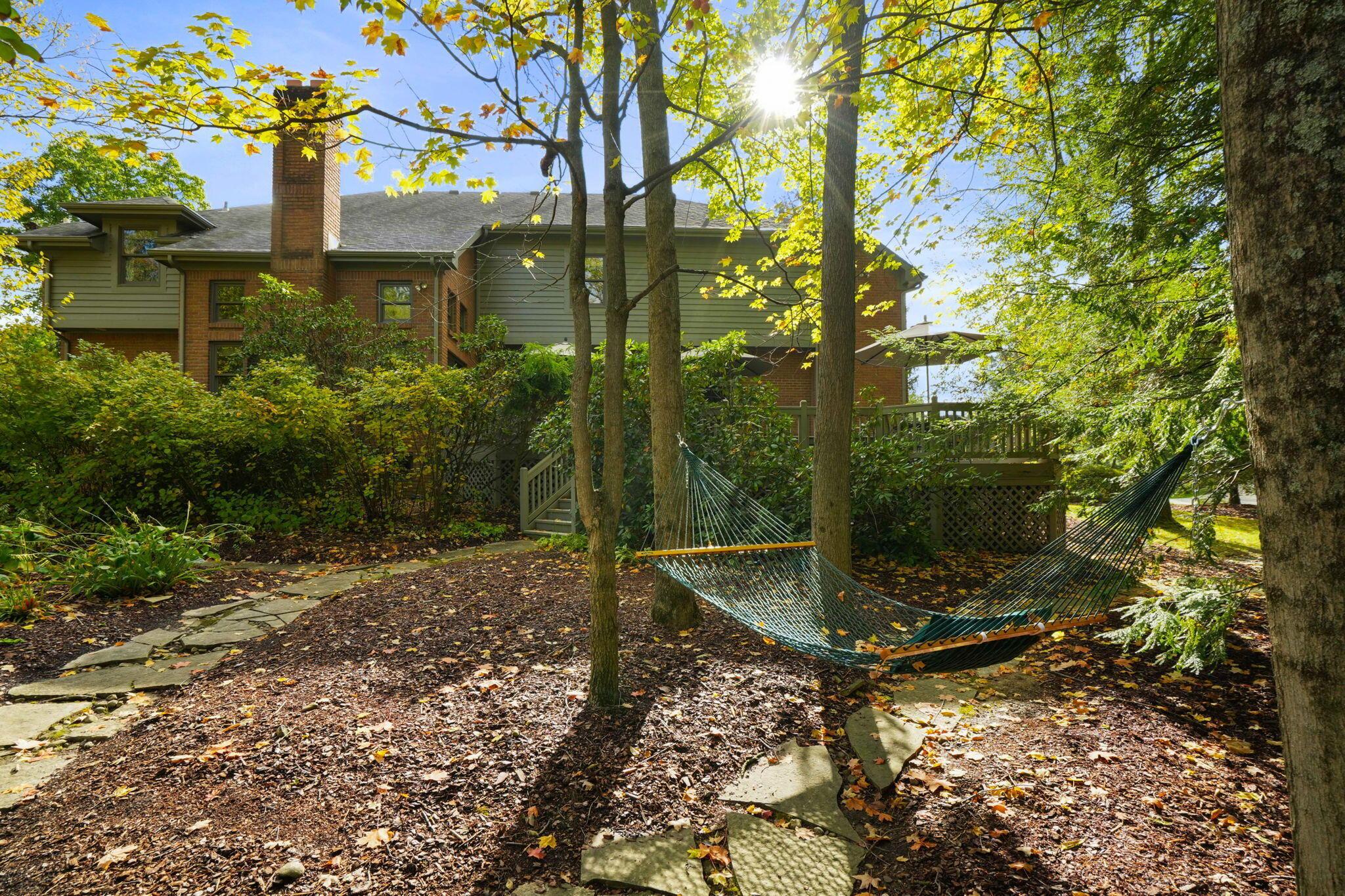 Powell, Ohio, 43065, United States, 5 Bedrooms Bedrooms, ,6 BathroomsBathrooms,Residential,Active,1989786