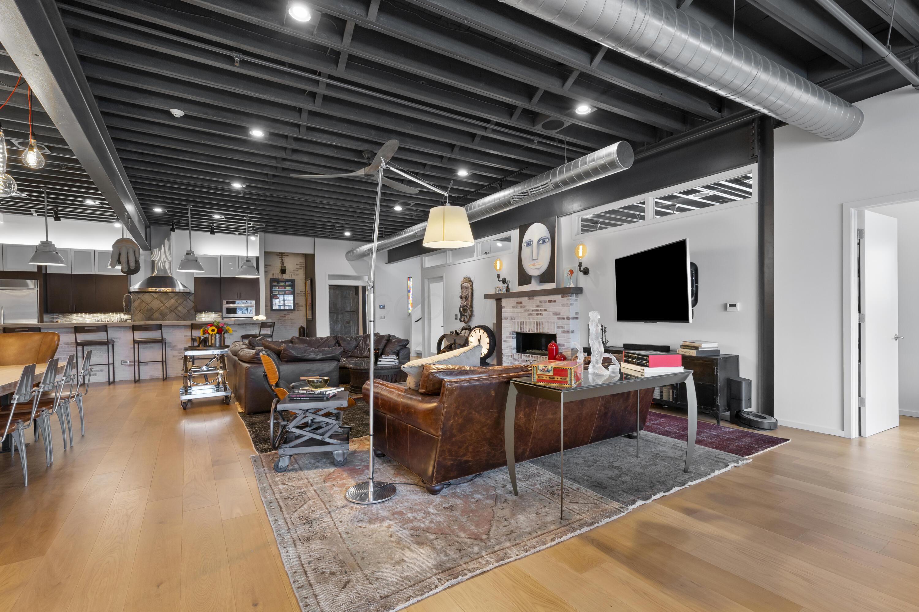 Columbus, Ohio, 43201, United States, 3 Bedrooms Bedrooms, ,5 BathroomsBathrooms,Residential,Active,1894778