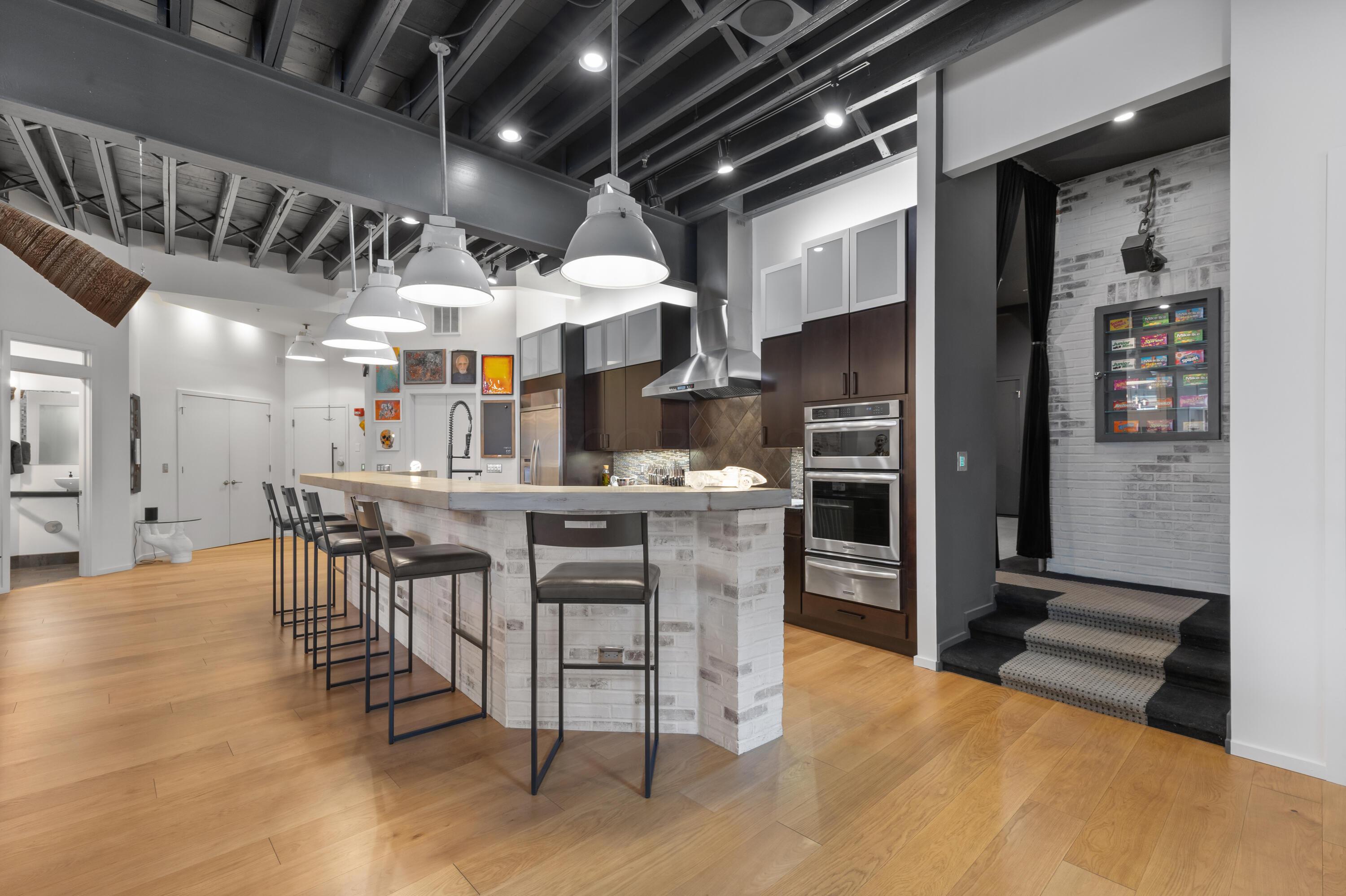 Columbus, Ohio, 43201, United States, 3 Bedrooms Bedrooms, ,5 BathroomsBathrooms,Residential,Active,1894778