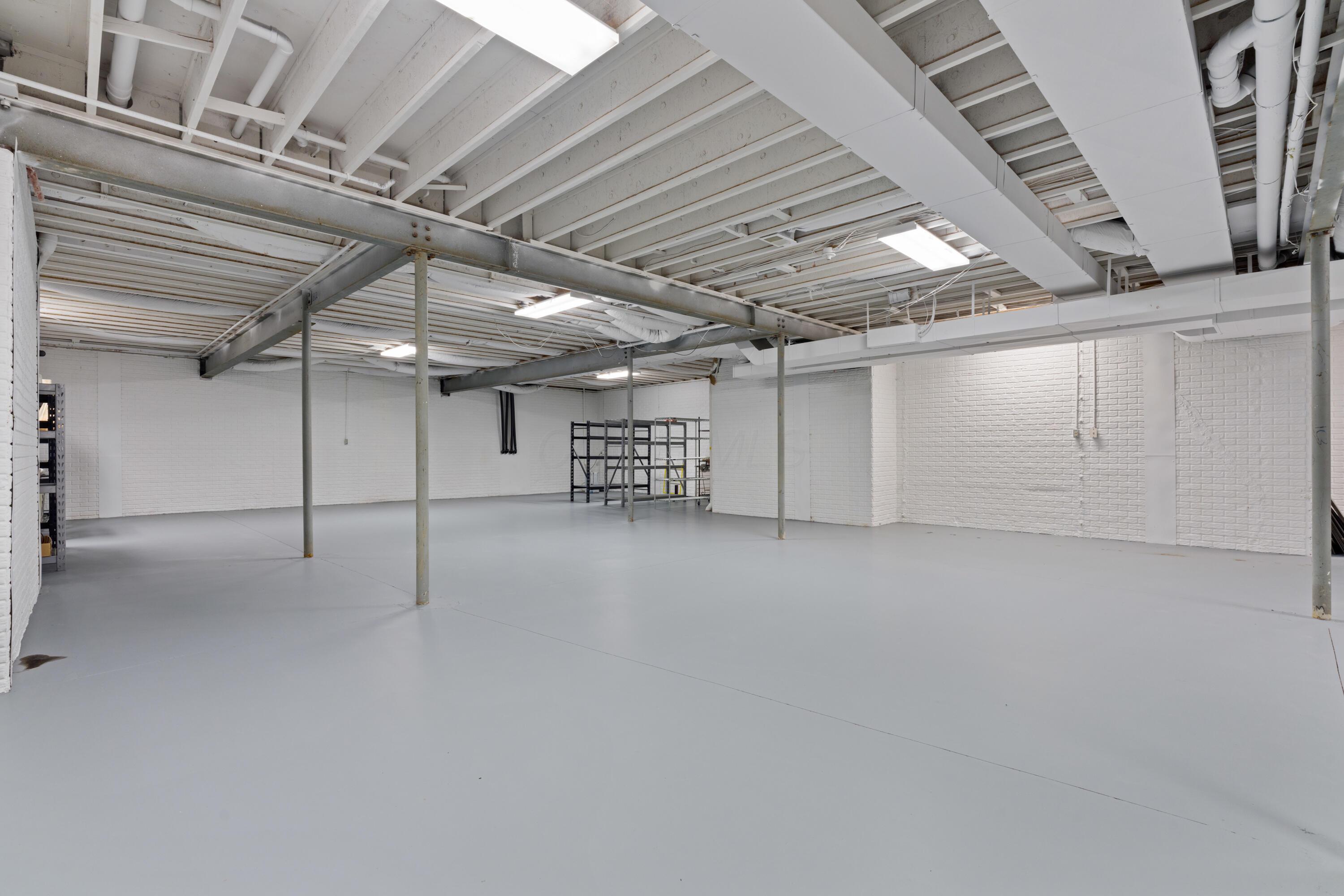 Sunbury, Ohio, 43074, United States, 5 Bedrooms Bedrooms, ,7 BathroomsBathrooms,Residential,Active,1912834