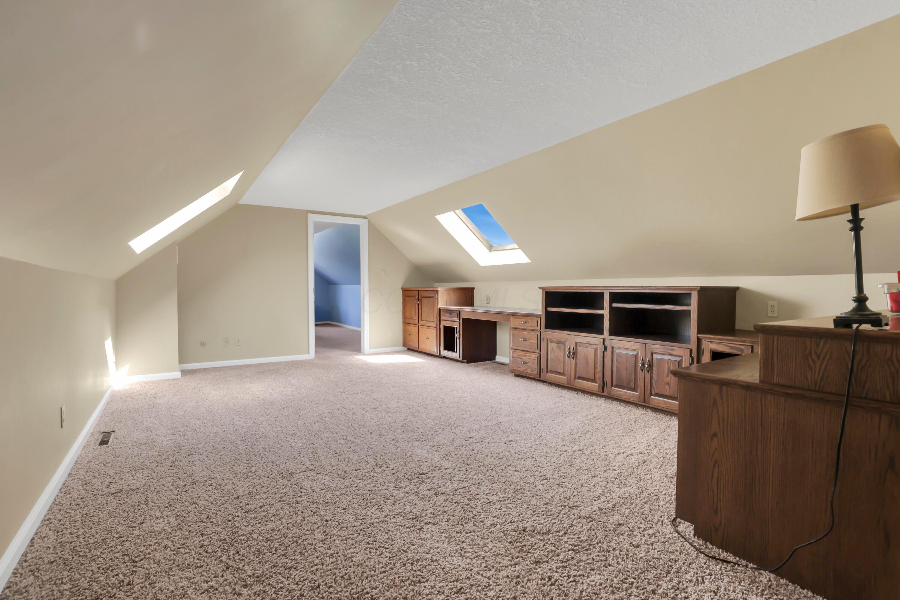 Newark, Ohio, 43055, United States, 5 Bedrooms Bedrooms, ,6 BathroomsBathrooms,Residential,Active,1909629