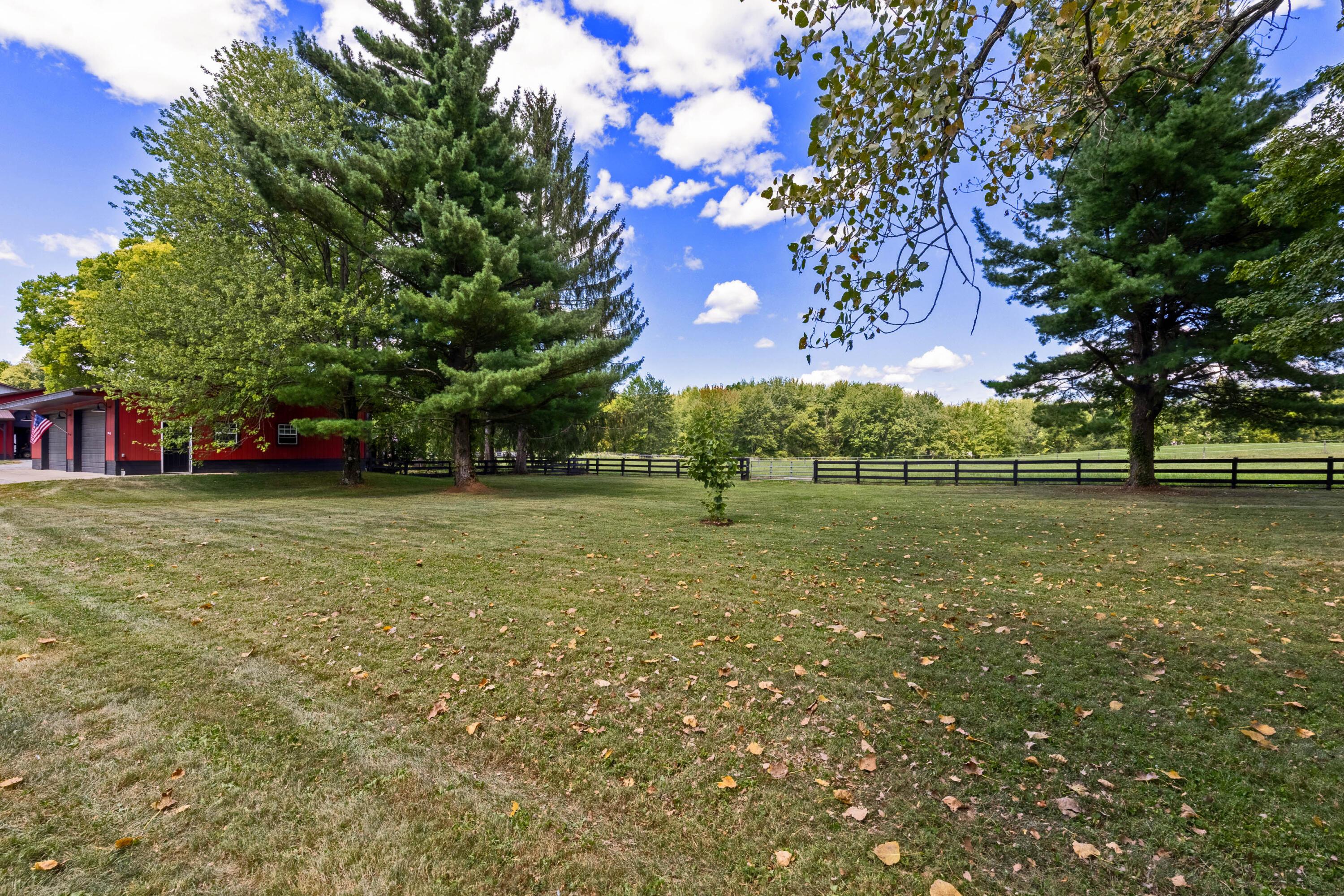 Centerburg, Ohio, 43011, United States, 5 Bedrooms Bedrooms, ,5 BathroomsBathrooms,Residential,Active,1999913