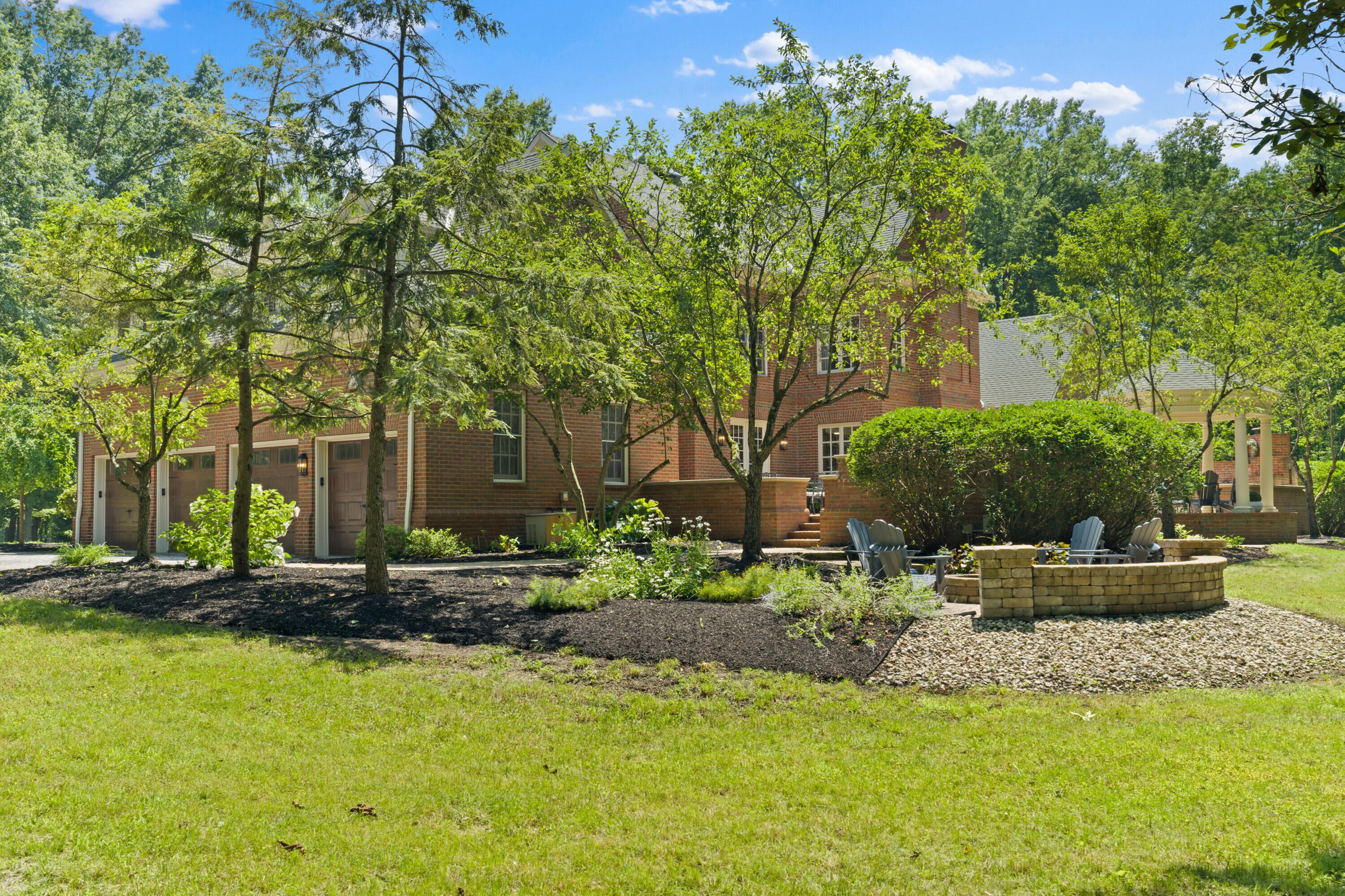 Sunbury, Ohio, 43074, United States, 5 Bedrooms Bedrooms, ,7 BathroomsBathrooms,Residential,Active,1912834