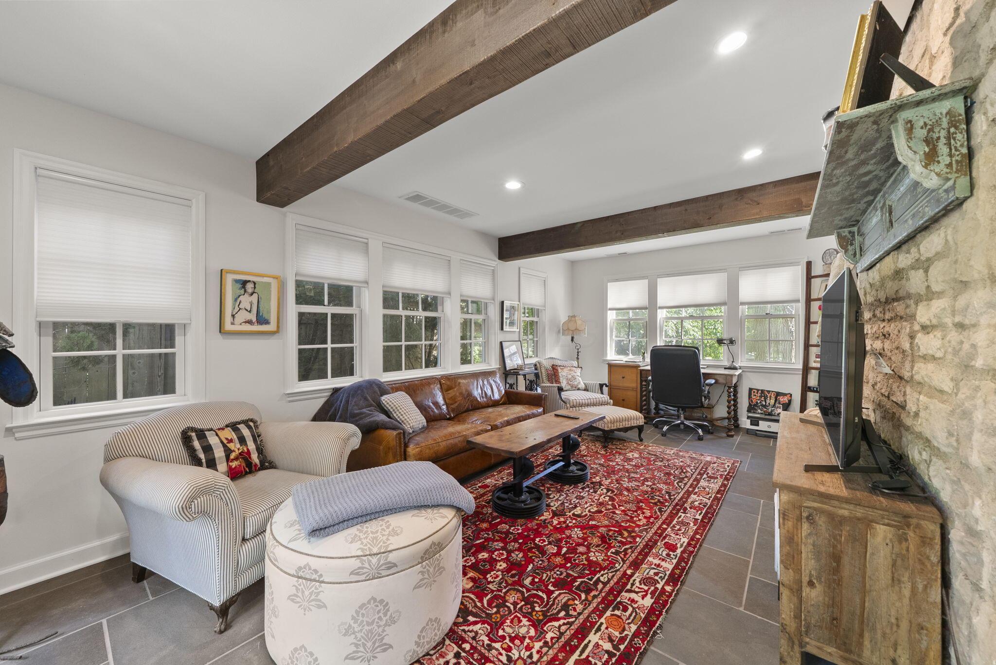 Columbus, Ohio, 43221, United States, 4 Bedrooms Bedrooms, ,5 BathroomsBathrooms,Residential,Active,1953422