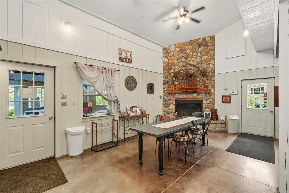 Fredericktown, Ohio, 43019, United States, 8 Bedrooms Bedrooms, ,7 BathroomsBathrooms,Residential,Active,1953994