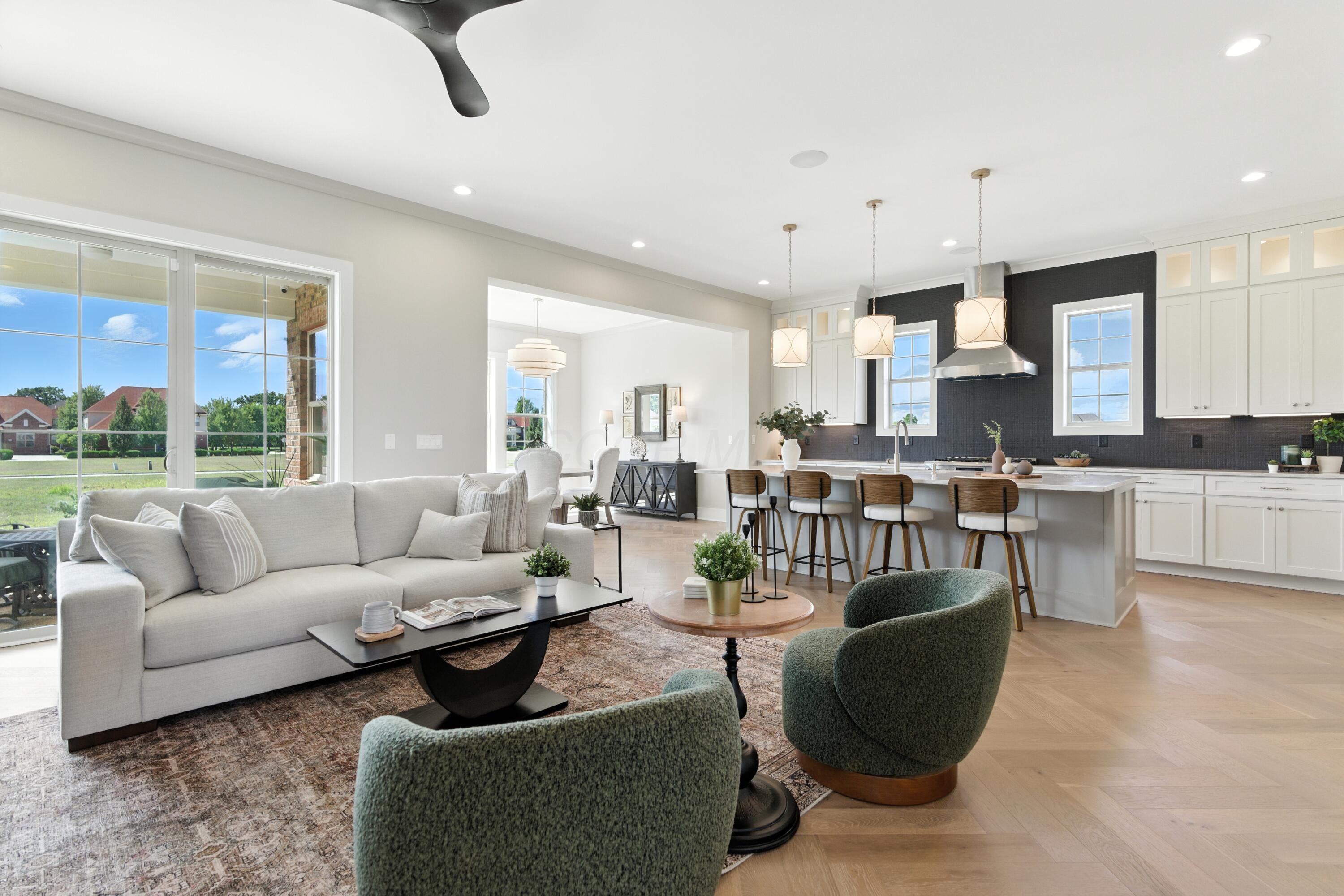 Dublin, Ohio, 43016, United States, 4 Bedrooms Bedrooms, ,5 BathroomsBathrooms,Residential,Active,1820403