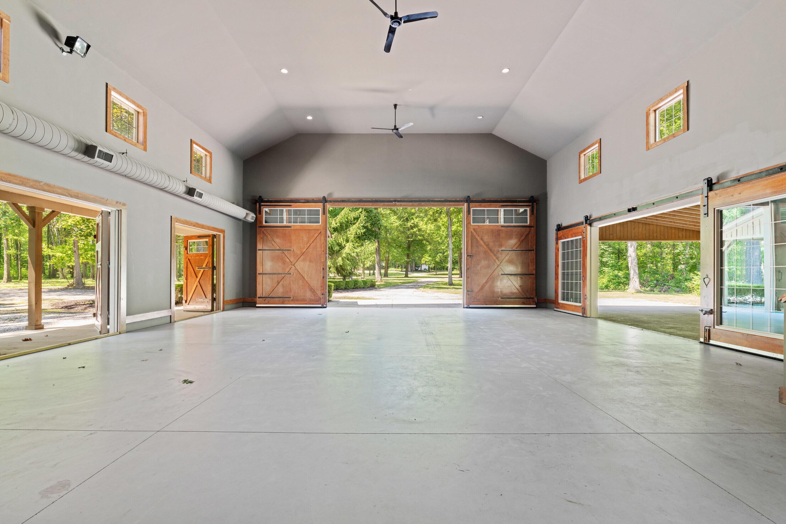 Sunbury, Ohio, 43074, United States, 5 Bedrooms Bedrooms, ,7 BathroomsBathrooms,Residential,Active,1912834