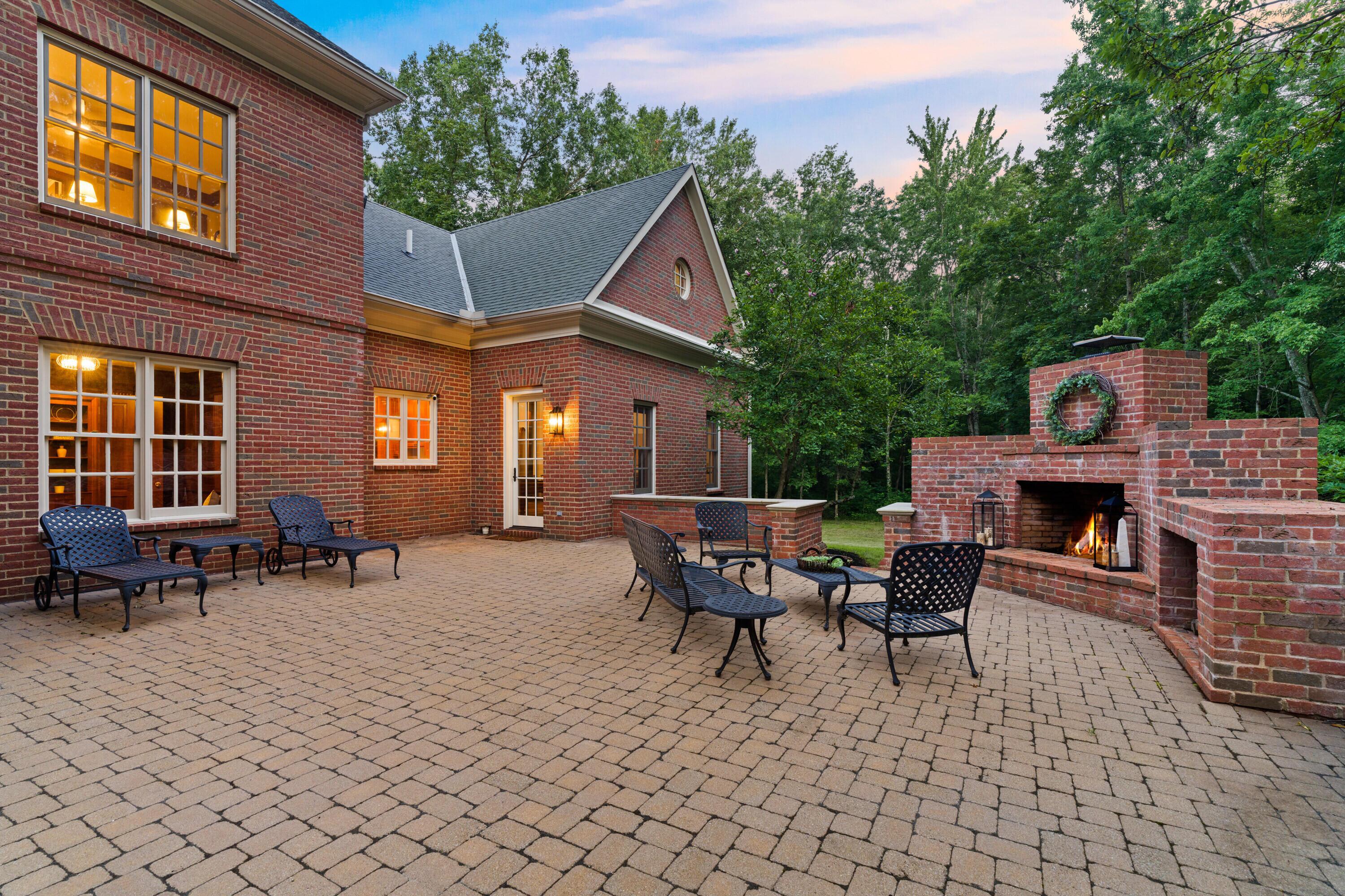 Sunbury, Ohio, 43074, United States, 5 Bedrooms Bedrooms, ,7 BathroomsBathrooms,Residential,Active,1912834