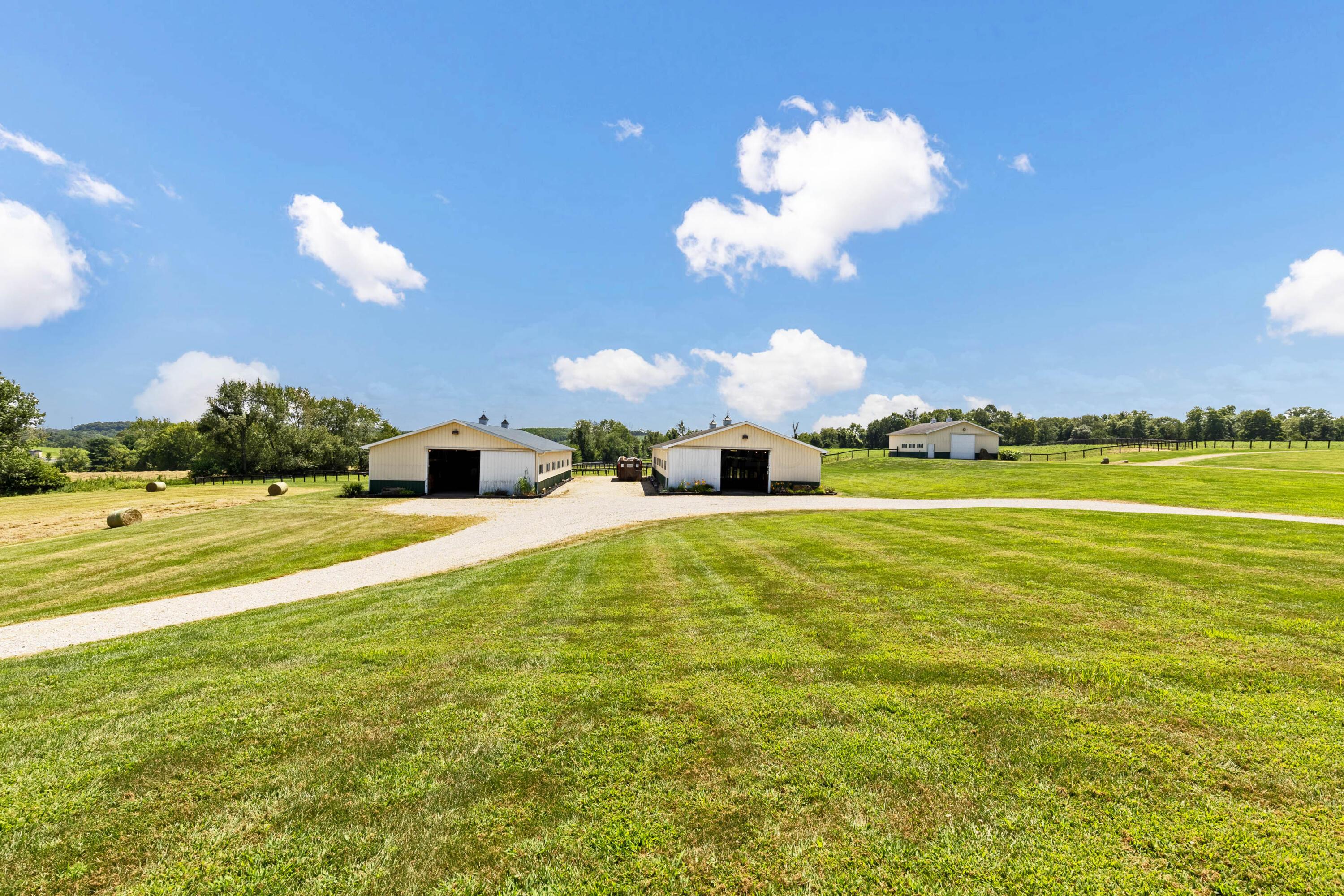 Lancaster, Ohio, 43130, United States, 4 Bedrooms Bedrooms, ,4 BathroomsBathrooms,Residential,Active,1910133