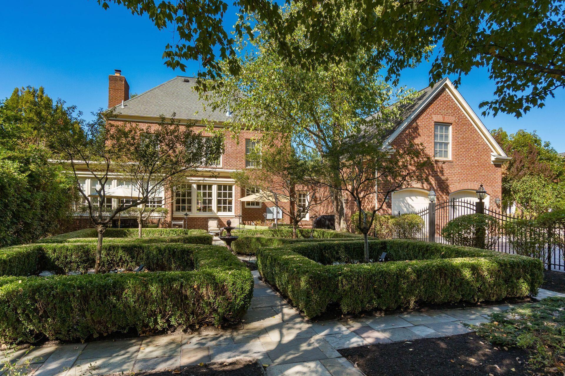 New Albany, Ohio, 43054, United States, 5 Bedrooms Bedrooms, ,6 BathroomsBathrooms,Residential,Active,1944097