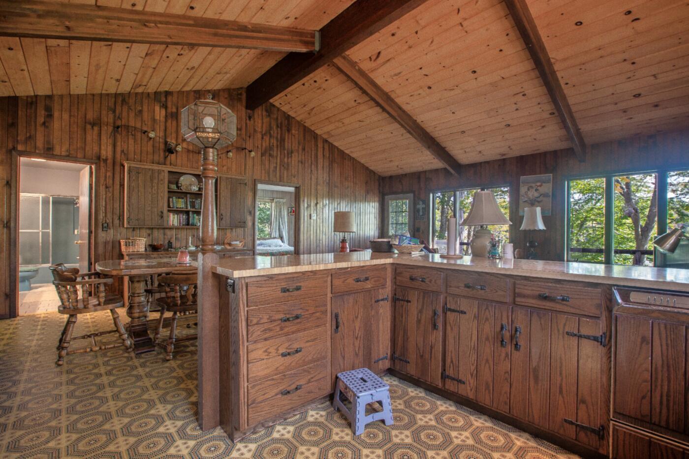 Howard, Ohio, 43028, United States, 4 Bedrooms Bedrooms, ,2 BathroomsBathrooms,Residential,Active,1963270