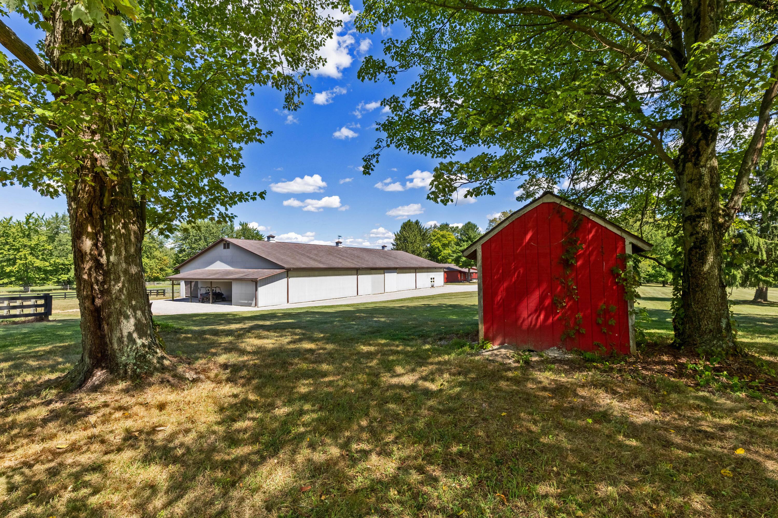 Centerburg, Ohio, 43011, United States, 5 Bedrooms Bedrooms, ,5 BathroomsBathrooms,Residential,Active,1999913