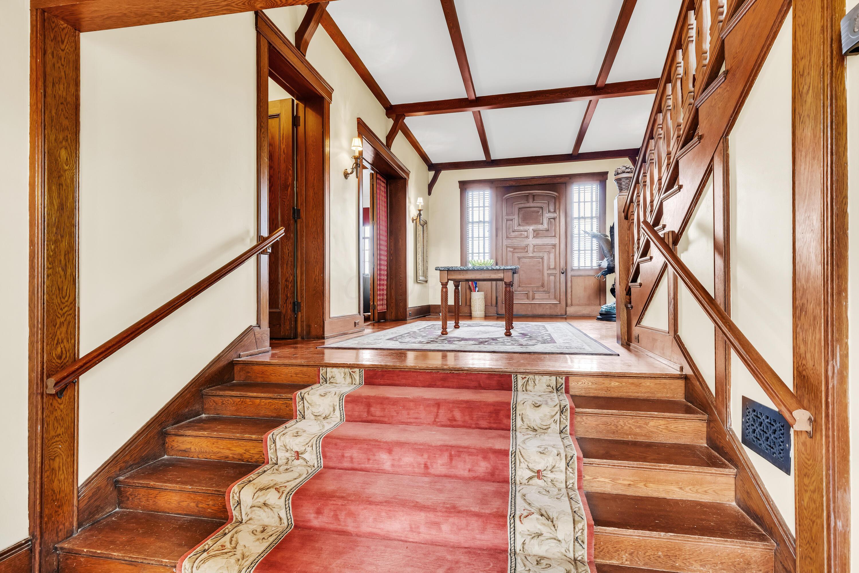 Thornville, Ohio, 43076, United States, 9 Bedrooms Bedrooms, ,7 BathroomsBathrooms,Residential,Active,1821951