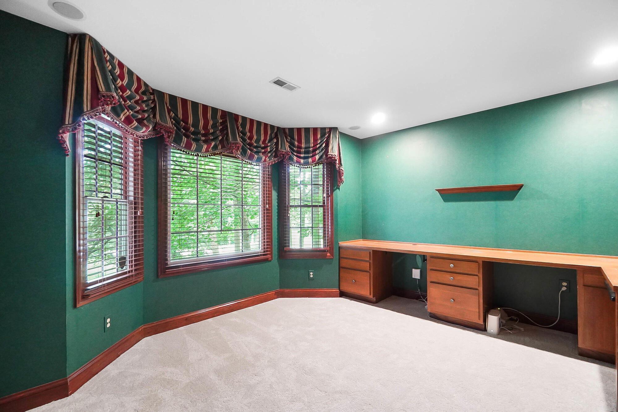 Powell, Ohio, 43065, United States, 5 Bedrooms Bedrooms, ,5 BathroomsBathrooms,Residential,Active,1871632