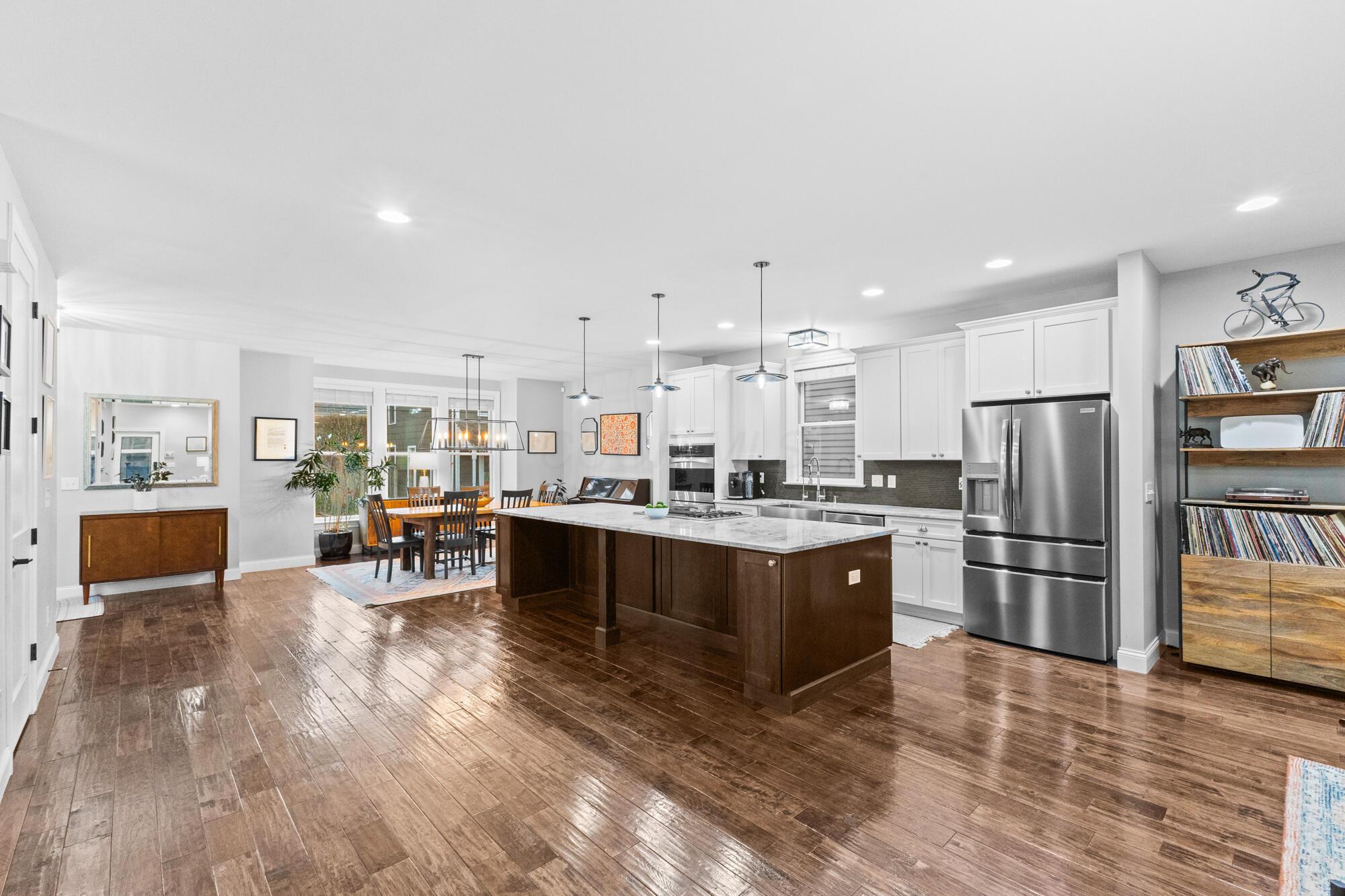 Columbus, Ohio, 43201, United States, 4 Bedrooms Bedrooms, ,4 BathroomsBathrooms,Residential,Active,2008741