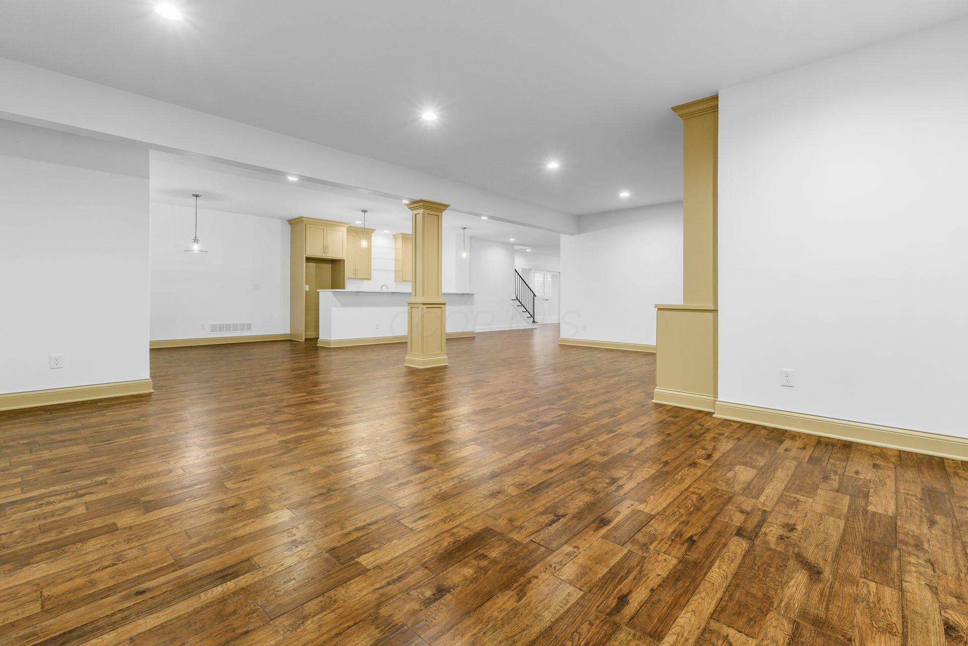 Sunbury, Ohio, 43074, United States, 4 Bedrooms Bedrooms, ,6 BathroomsBathrooms,Residential,Active,2007229