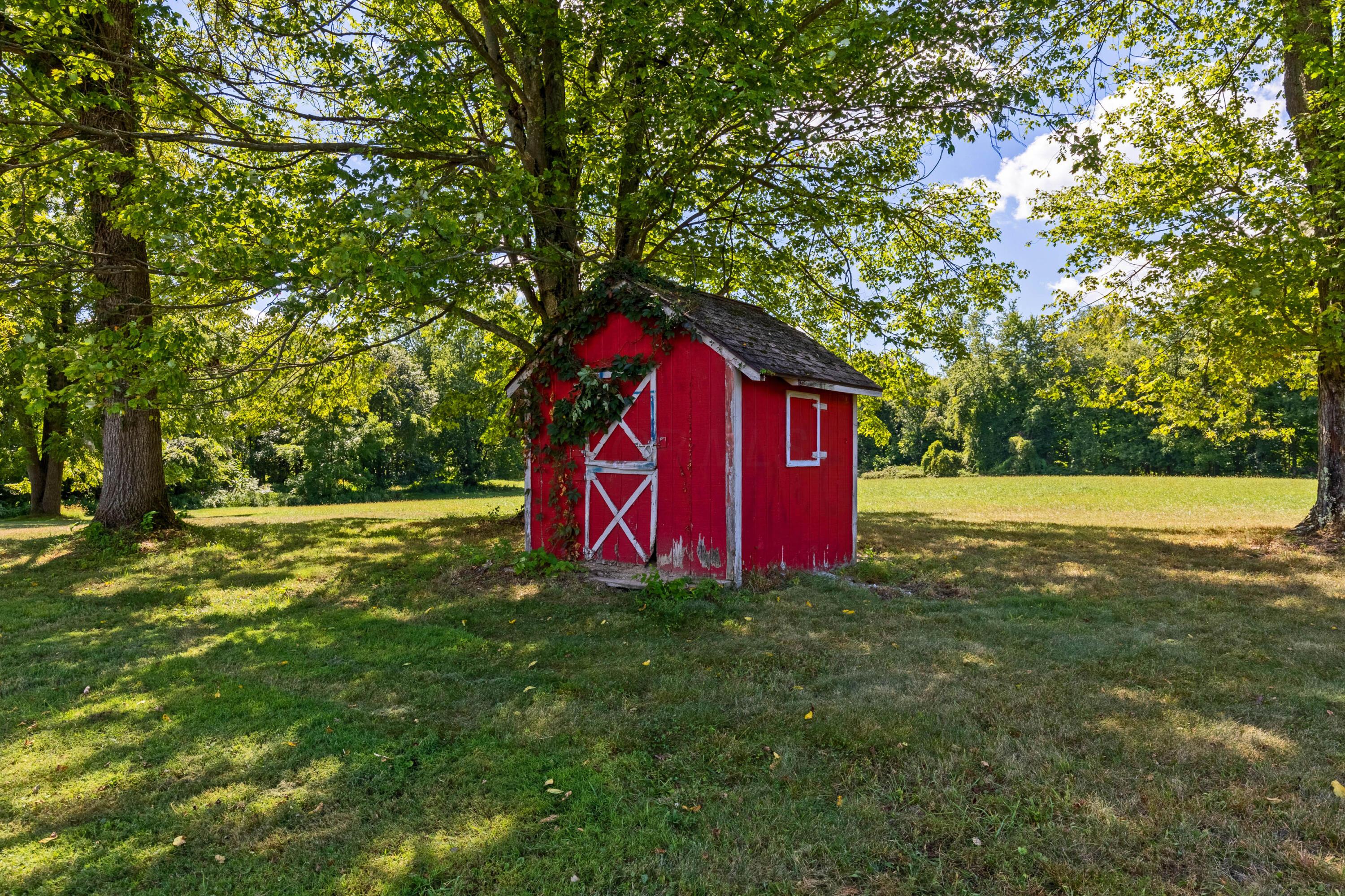 Centerburg, Ohio, 43011, United States, 5 Bedrooms Bedrooms, ,5 BathroomsBathrooms,Residential,Active,1999913