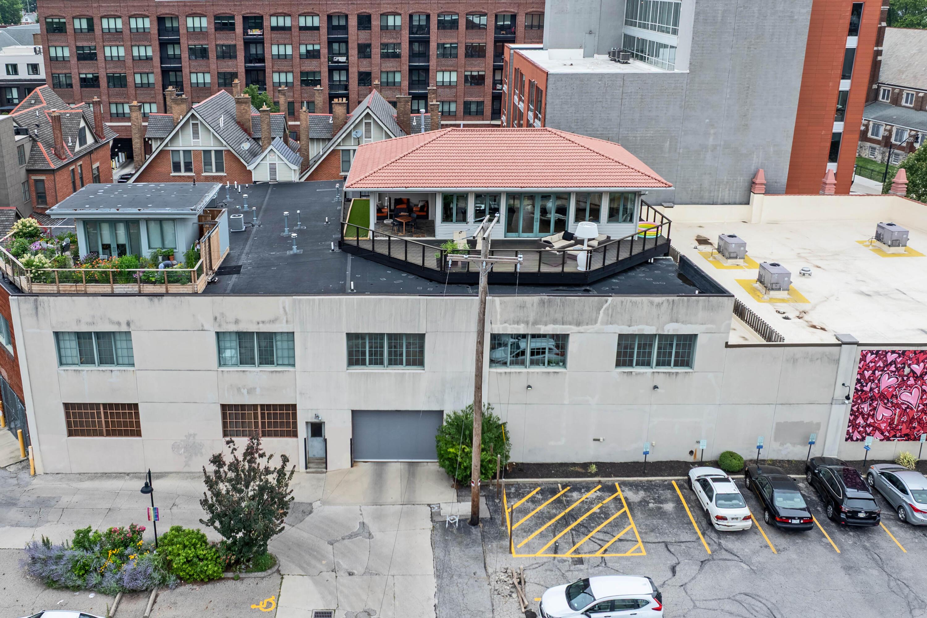 Columbus, Ohio, 43201, United States, 3 Bedrooms Bedrooms, ,5 BathroomsBathrooms,Residential,Active,1894778
