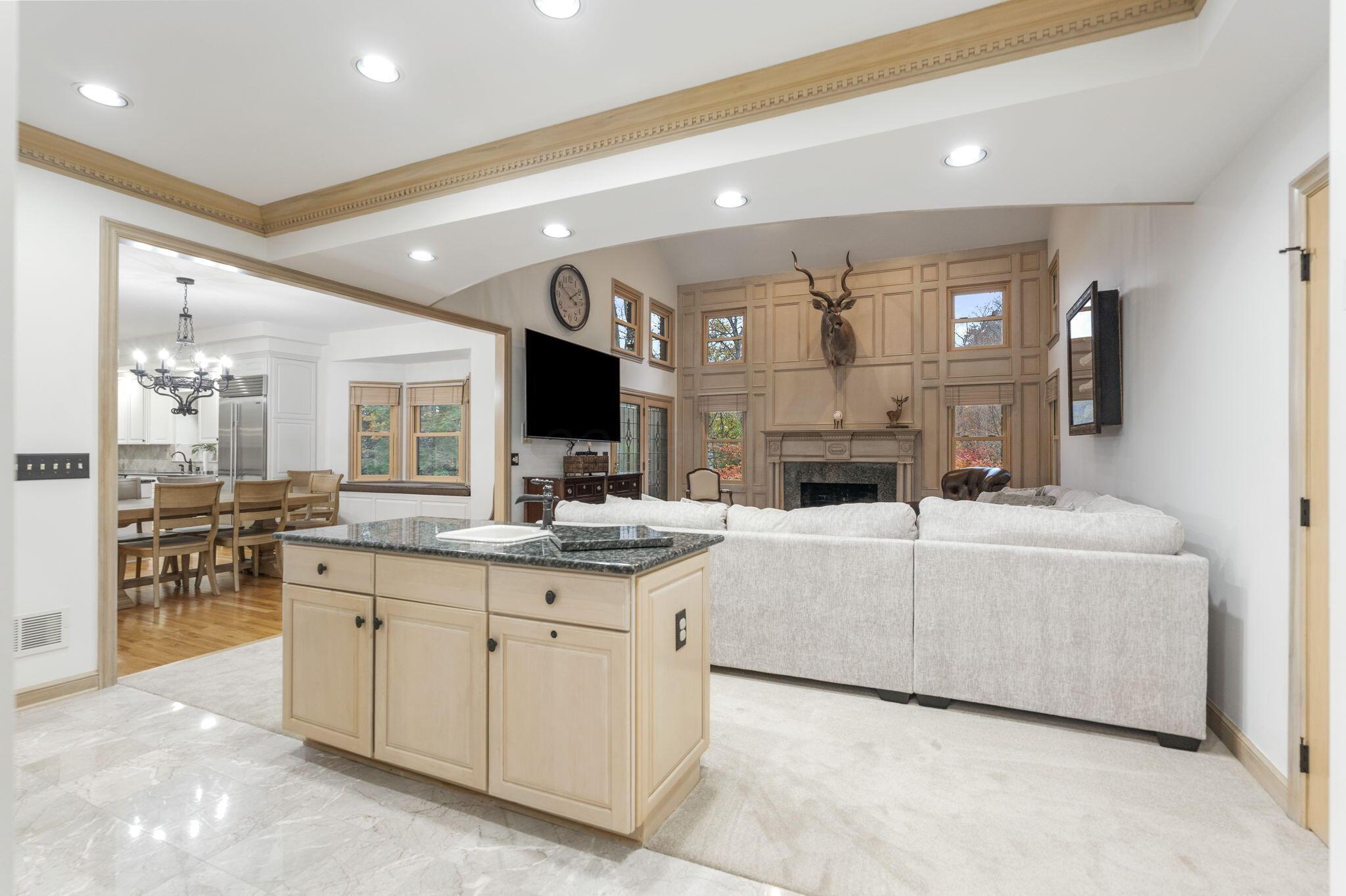 Powell, Ohio, 43065, United States, 5 Bedrooms Bedrooms, ,6 BathroomsBathrooms,Residential,Active,1989786