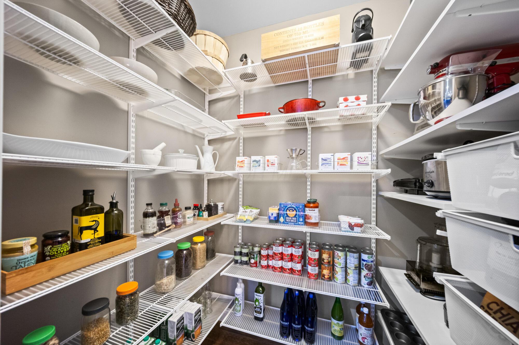 Columbus, Ohio, 43201, United States, 4 Bedrooms Bedrooms, ,4 BathroomsBathrooms,Residential,Active,2008741