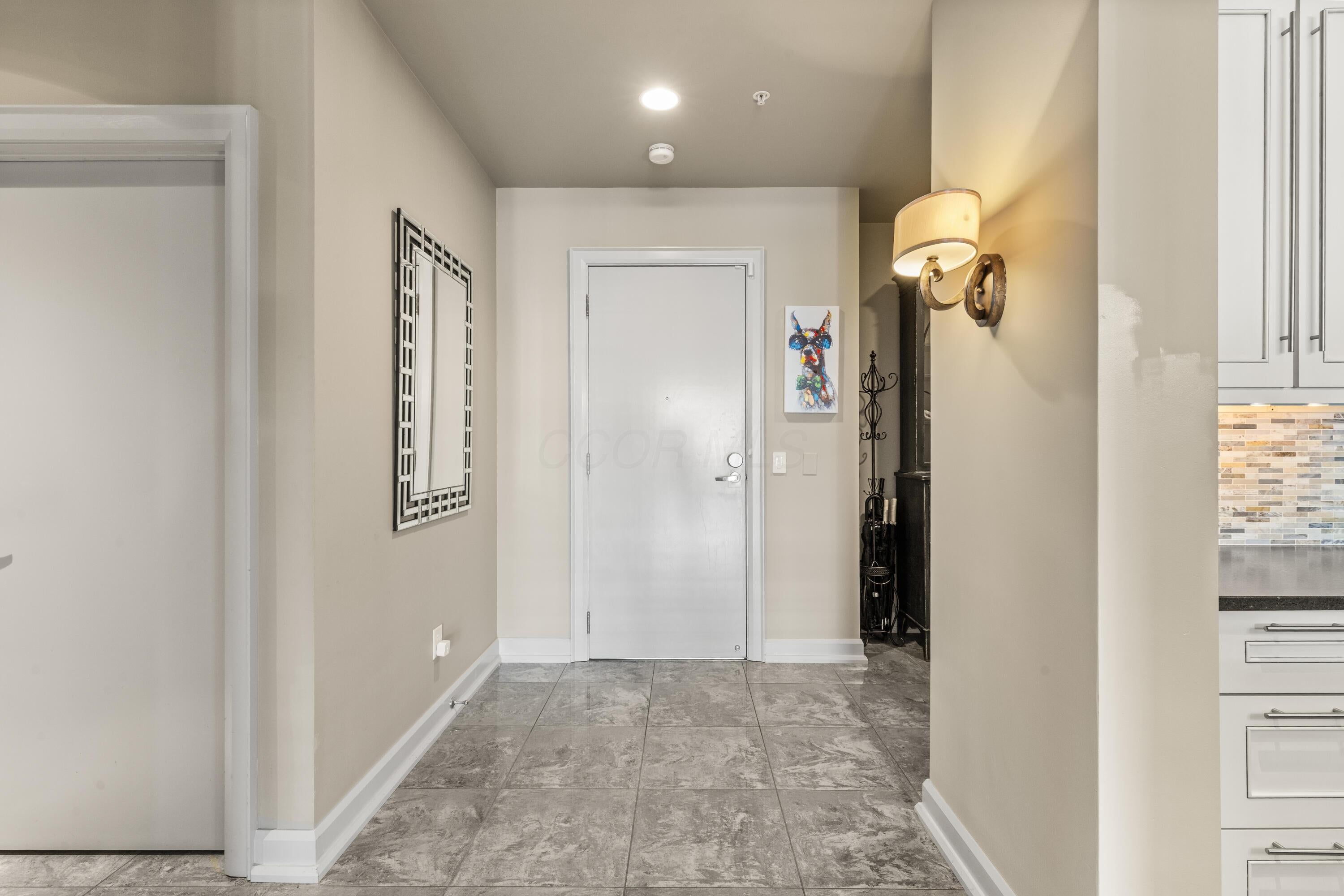 Columbus, Ohio, 43215, United States, 3 Bedrooms Bedrooms, ,4 BathroomsBathrooms,Residential,Active,1954011