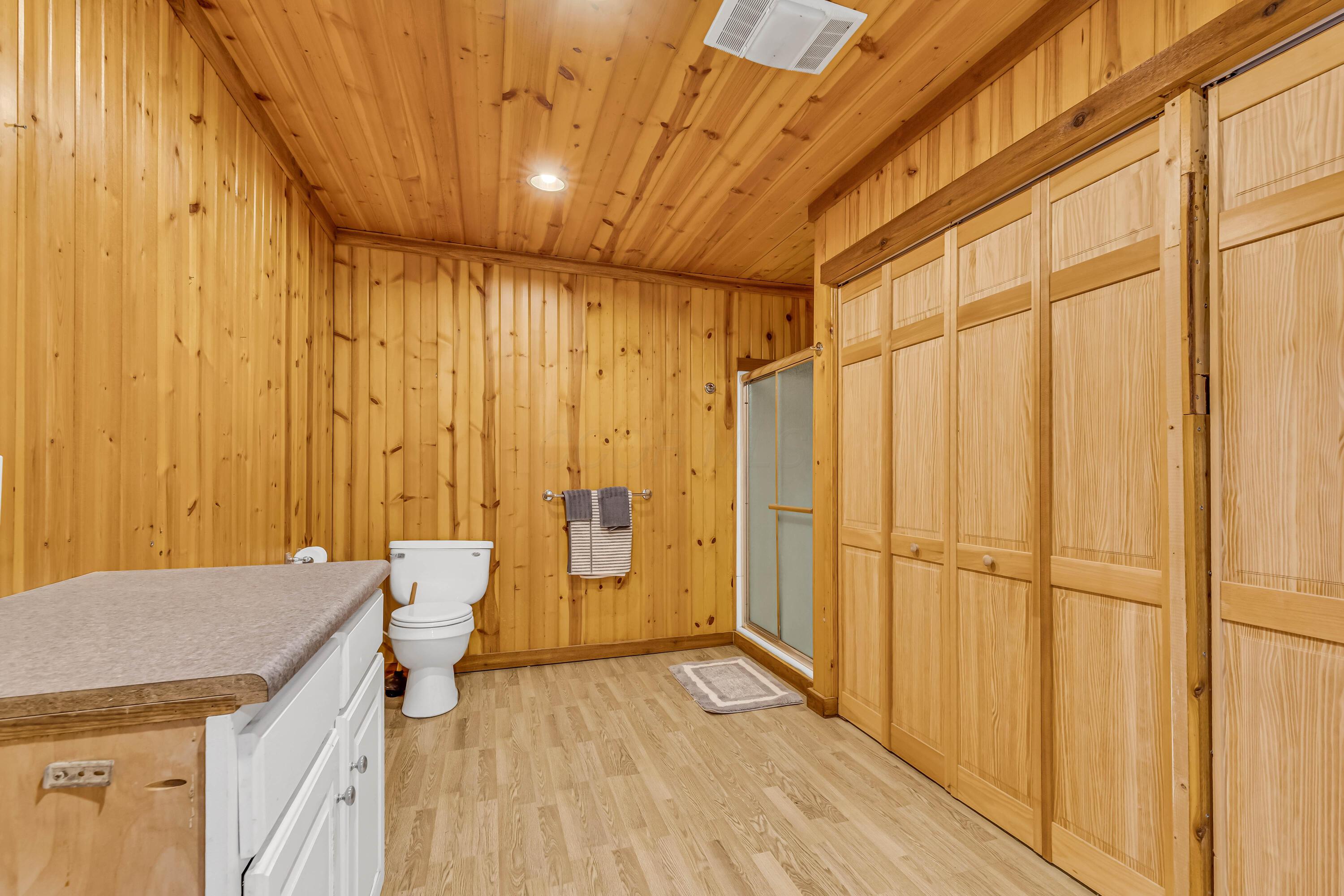 Centerburg, Ohio, 43011, United States, 5 Bedrooms Bedrooms, ,5 BathroomsBathrooms,Residential,Active,1934755