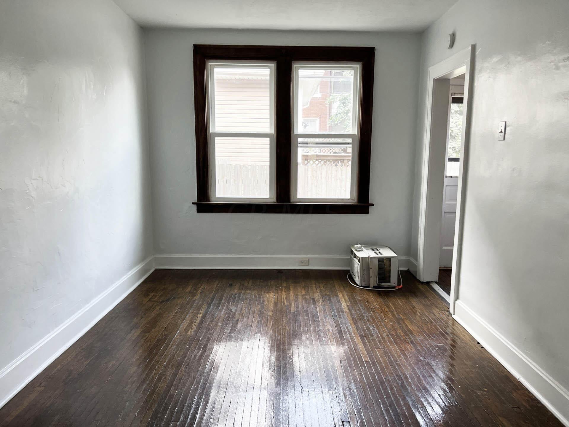 Columbus, Ohio, 43201, United States, ,Residential,Active,1943810