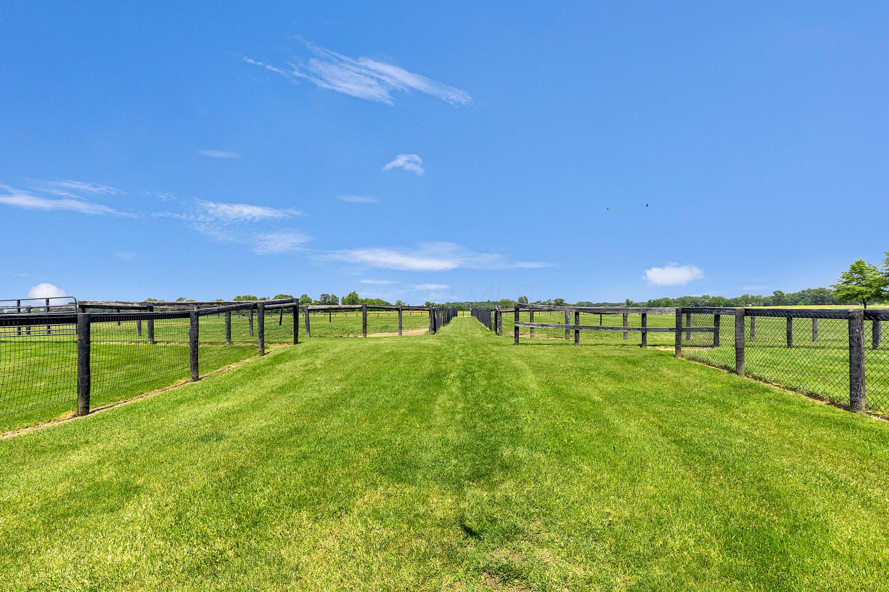 Centerburg, Ohio, 43011, United States, ,3 BathroomsBathrooms,Residential,Active,1853278