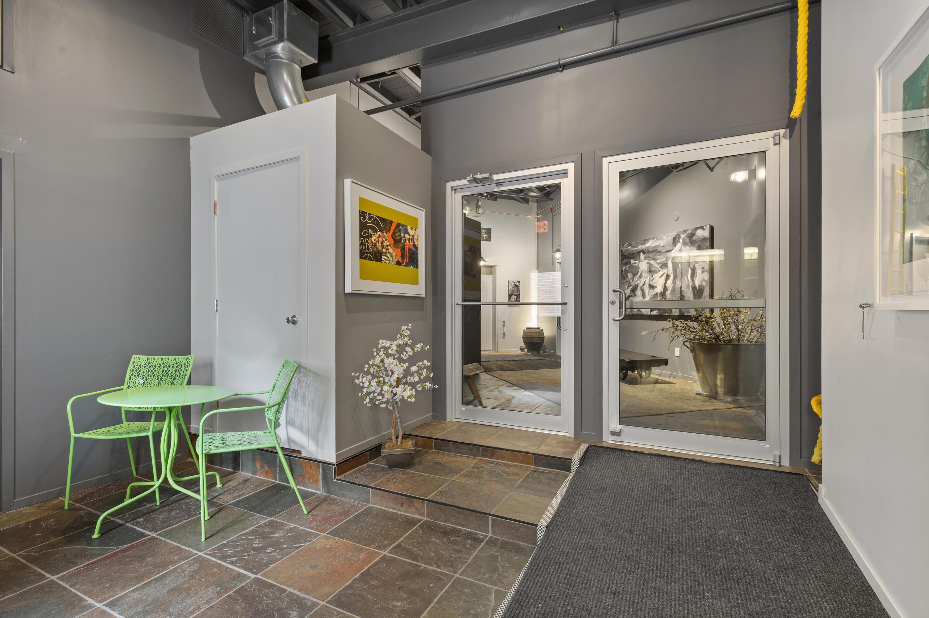Columbus, Ohio, 43201, United States, 3 Bedrooms Bedrooms, ,5 BathroomsBathrooms,Residential,Active,1894778