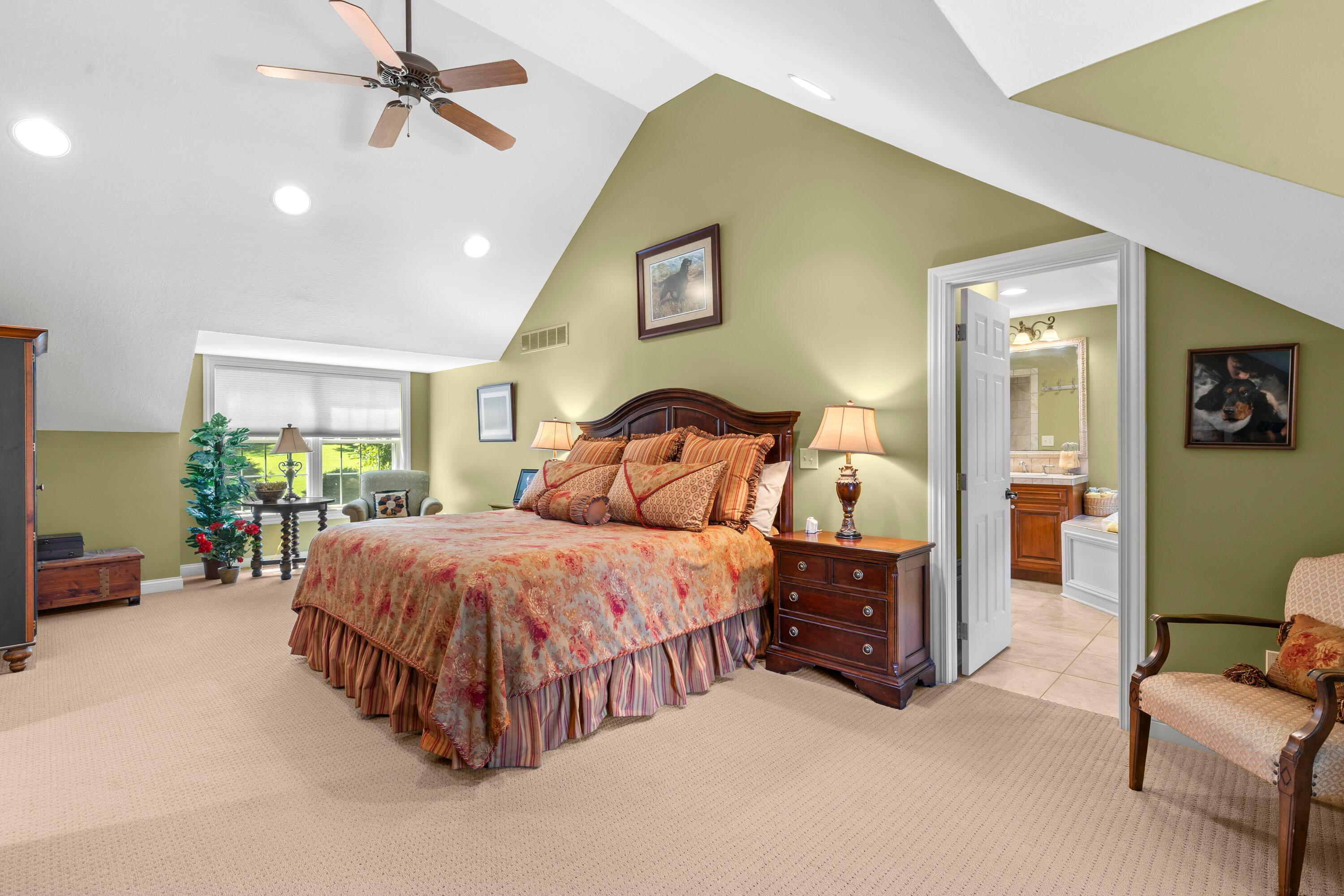 Lancaster, Ohio, 43130, United States, 4 Bedrooms Bedrooms, ,4 BathroomsBathrooms,Residential,Active,1910133