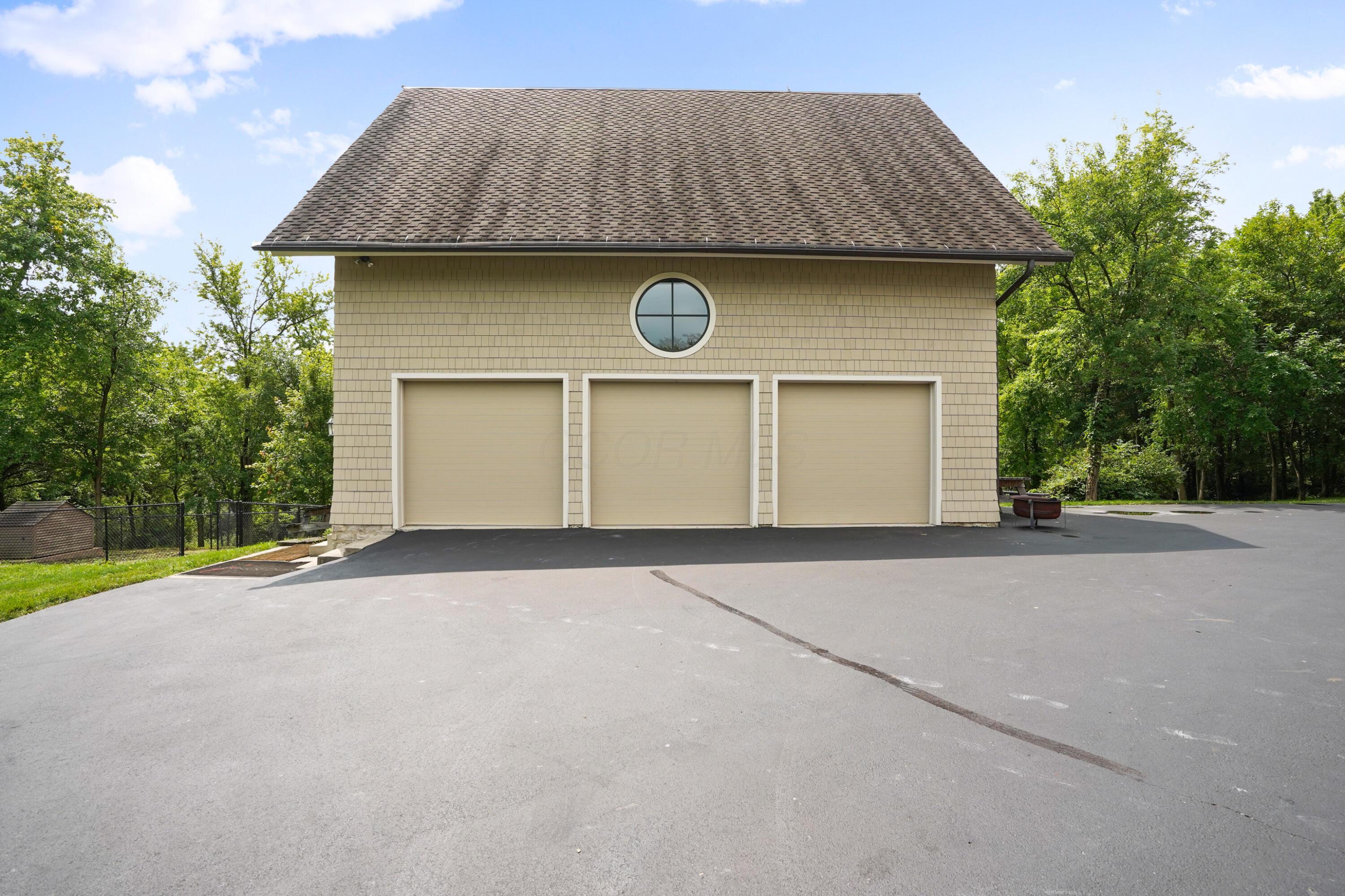 Dublin, Ohio, 43017, United States, 5 Bedrooms Bedrooms, ,6 BathroomsBathrooms,Residential,Active,2007028