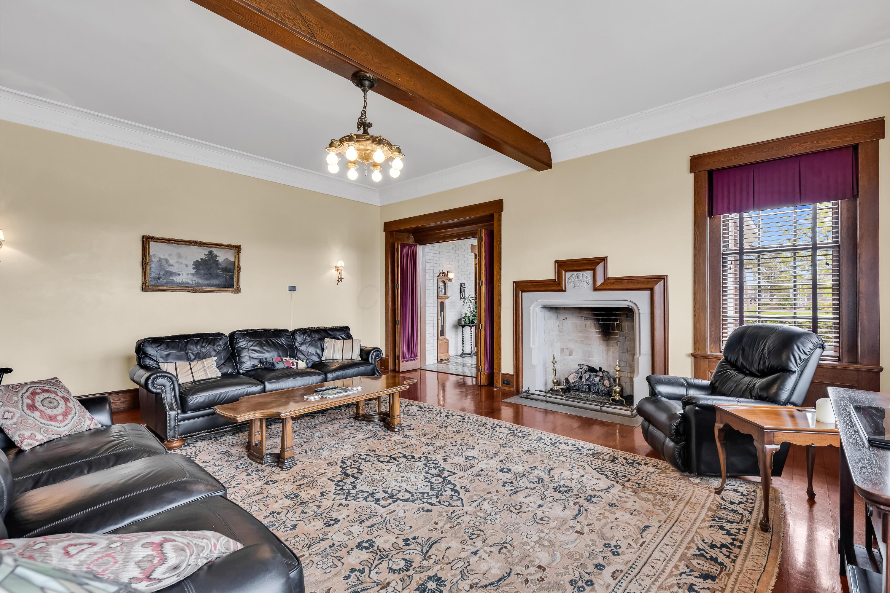 Thornville, Ohio, 43076, United States, 9 Bedrooms Bedrooms, ,7 BathroomsBathrooms,Residential,Active,1821951