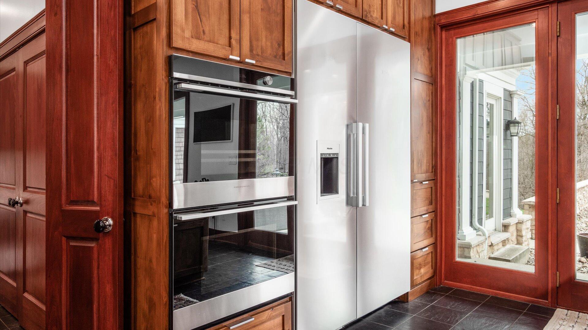 Granville, Ohio, 43023, United States, 4 Bedrooms Bedrooms, ,5 BathroomsBathrooms,Residential,Active,2015467