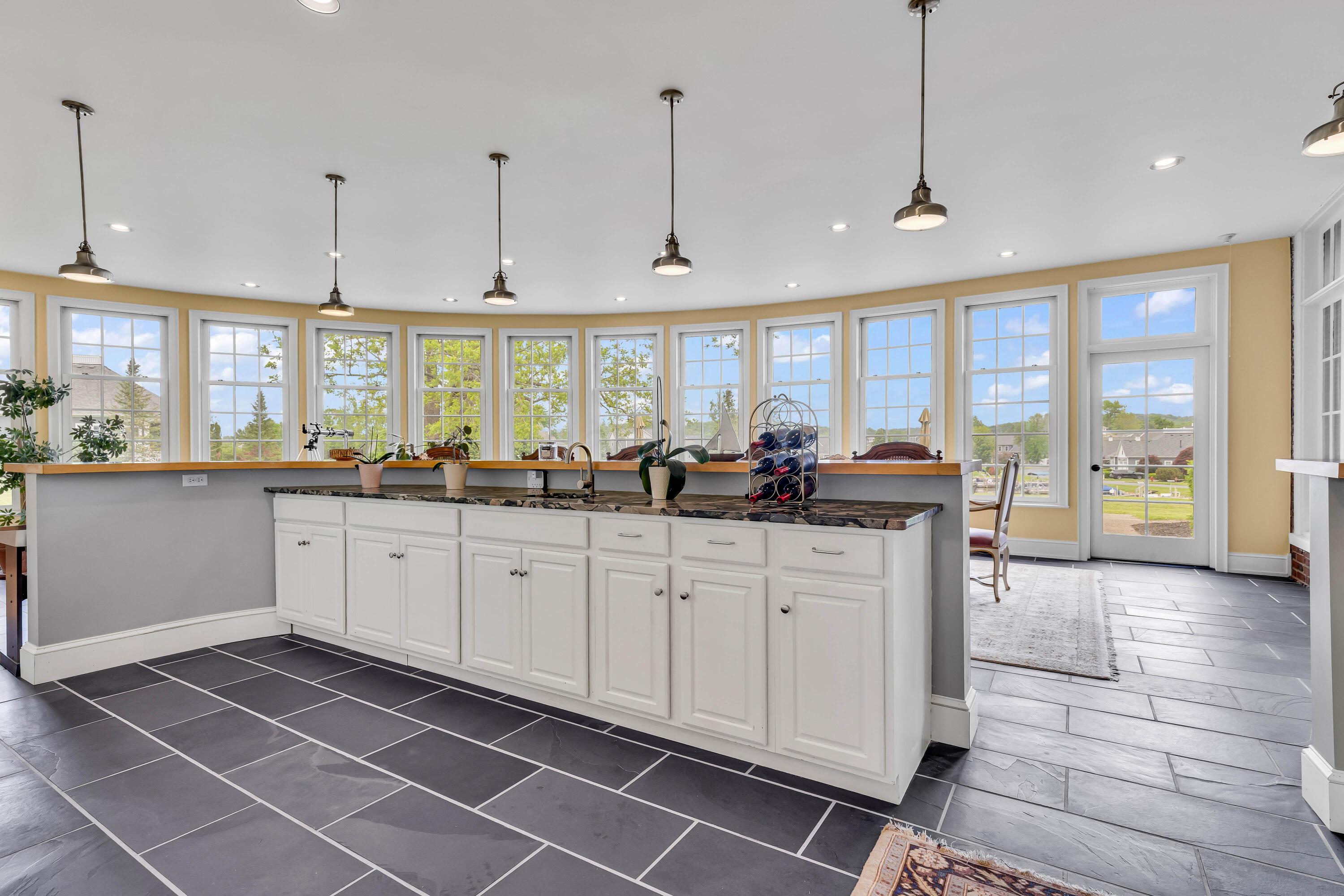 Thornville, Ohio, 43076, United States, 9 Bedrooms Bedrooms, ,7 BathroomsBathrooms,Residential,Active,1821951