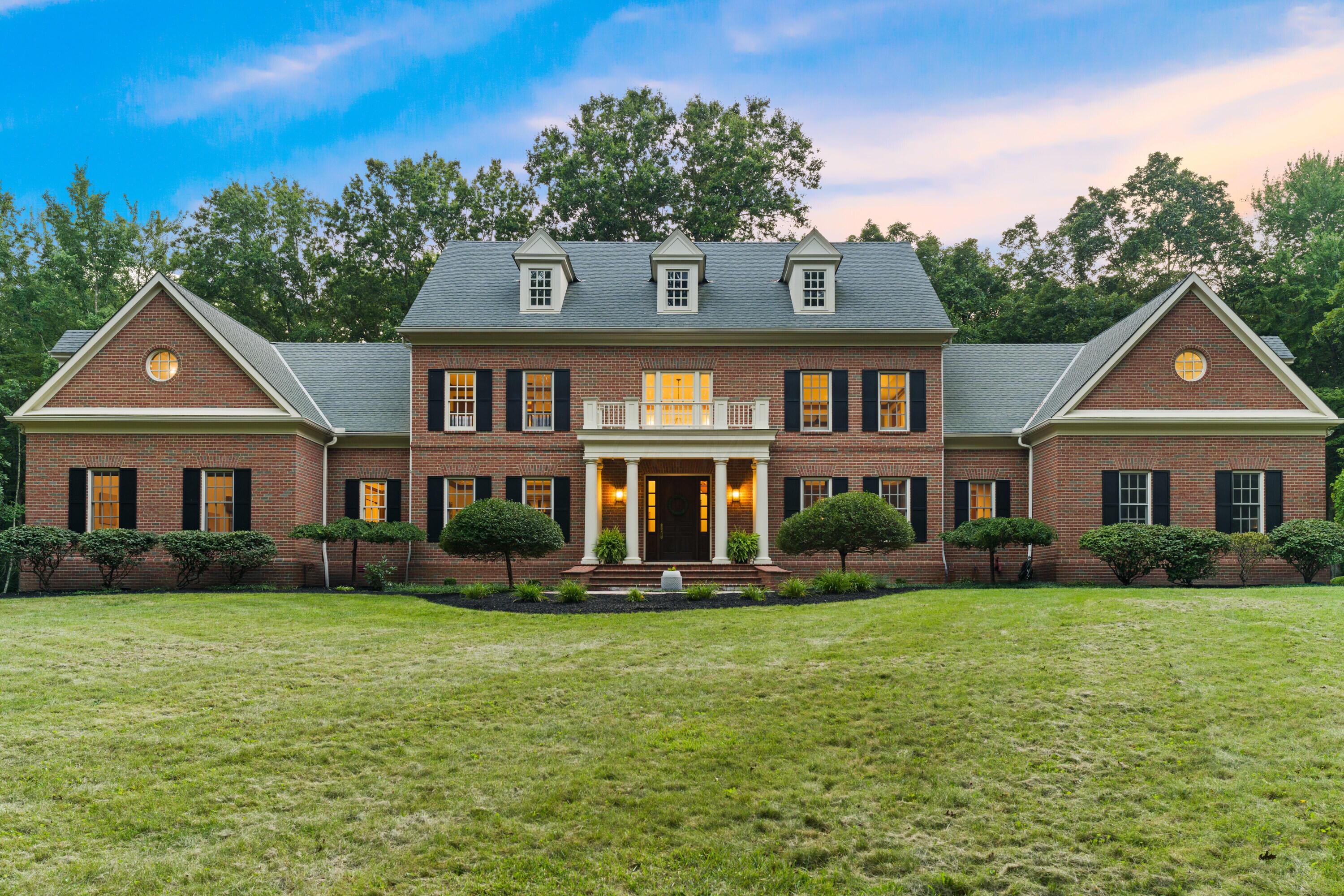 Sunbury, Ohio, 43074, United States, 5 Bedrooms Bedrooms, ,7 BathroomsBathrooms,Residential,Active,1912834