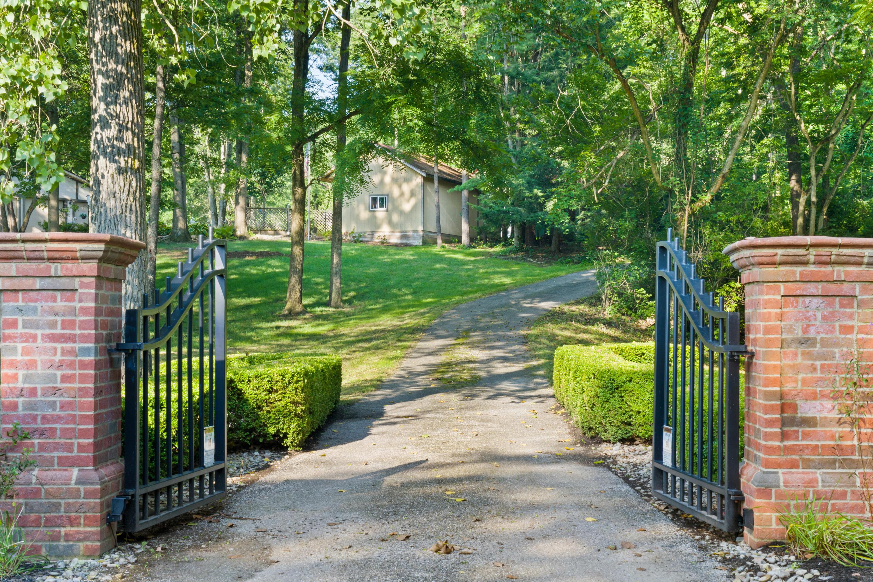 Sunbury, Ohio, 43074, United States, 5 Bedrooms Bedrooms, ,7 BathroomsBathrooms,Residential,Active,1912834