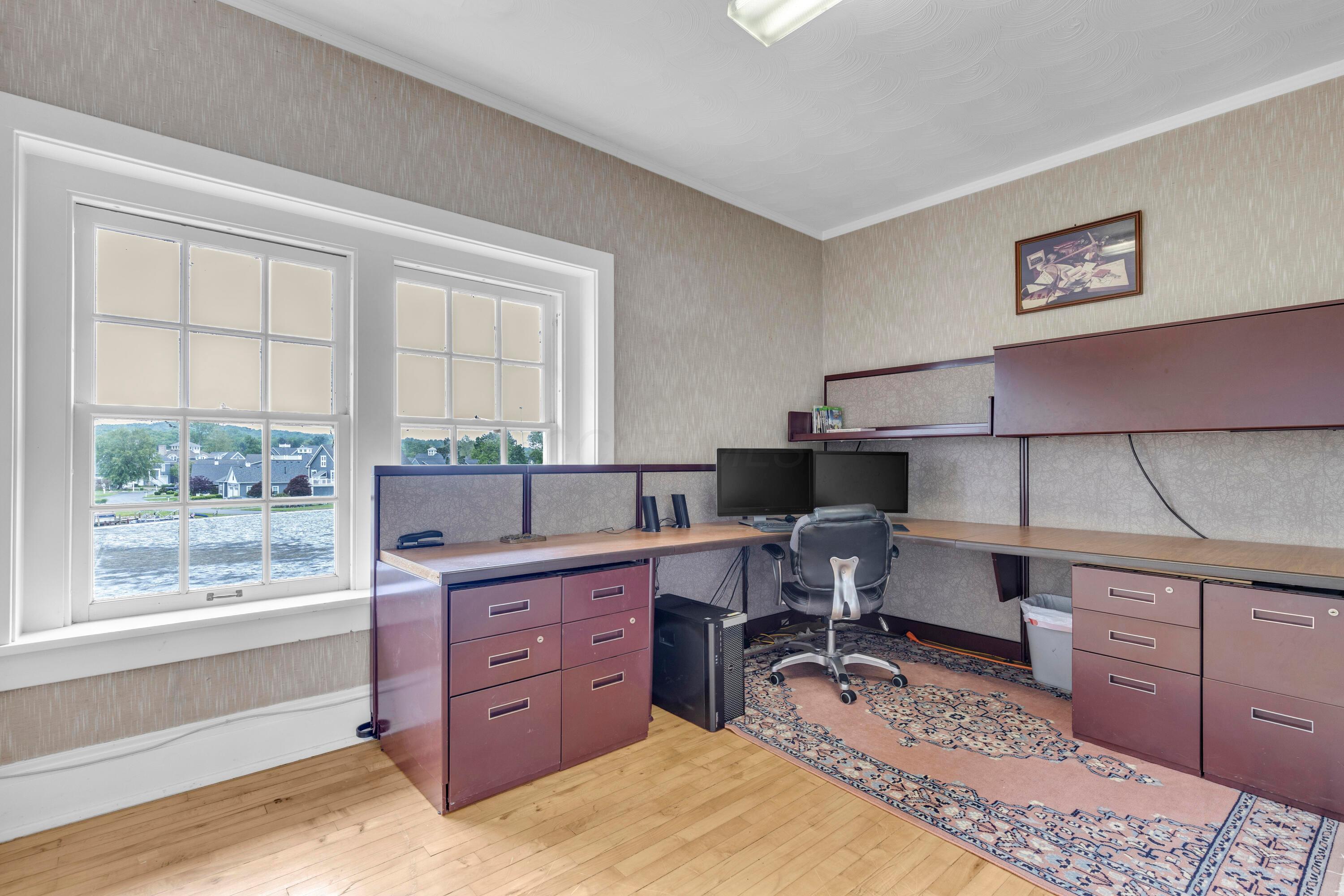 Thornville, Ohio, 43076, United States, 9 Bedrooms Bedrooms, ,7 BathroomsBathrooms,Residential,Active,1821951